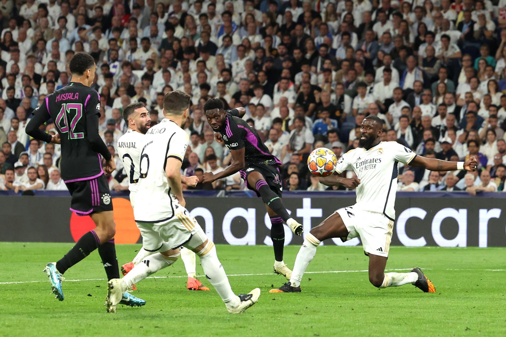 Doblete de Joselu y Real Madrid se mete a la final de la Champions!