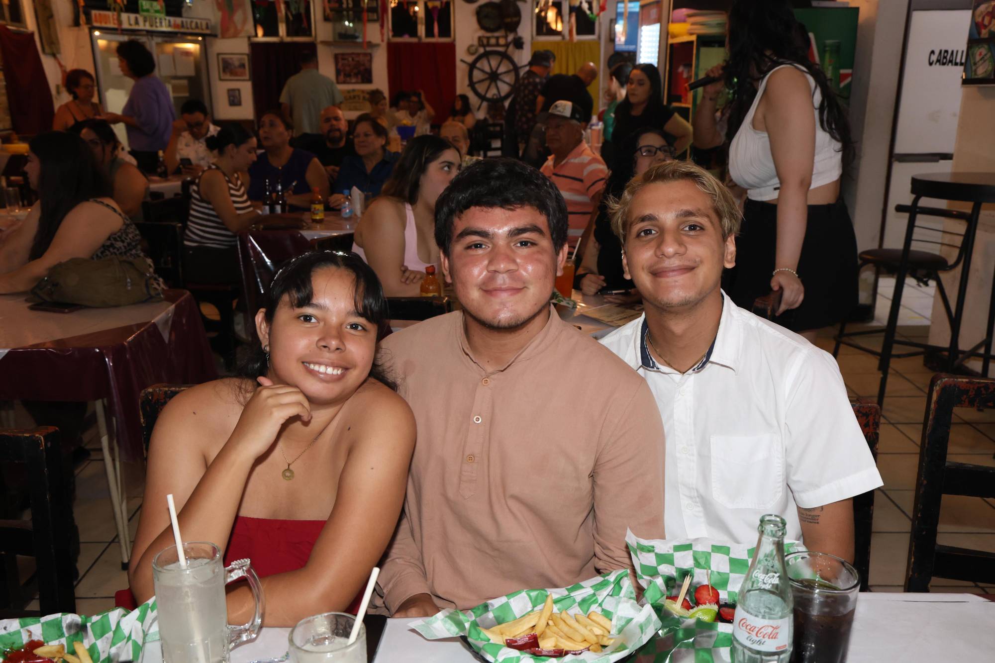 $!Melanie Hernández, Diego Álvarez y Sebastián Nolasco