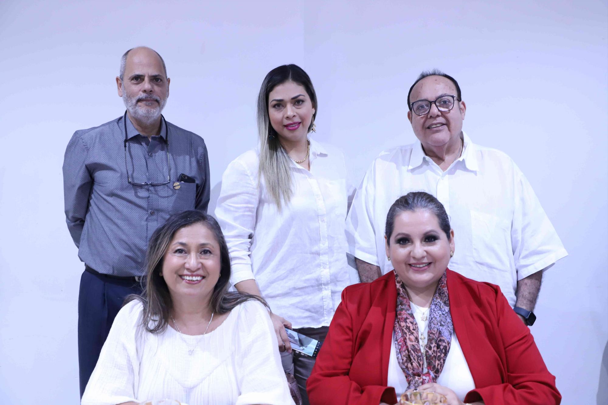 $!Javier Cordova, Paulina Jiménez, Sergio Peña, Georgina Lizárraga y Melania García.