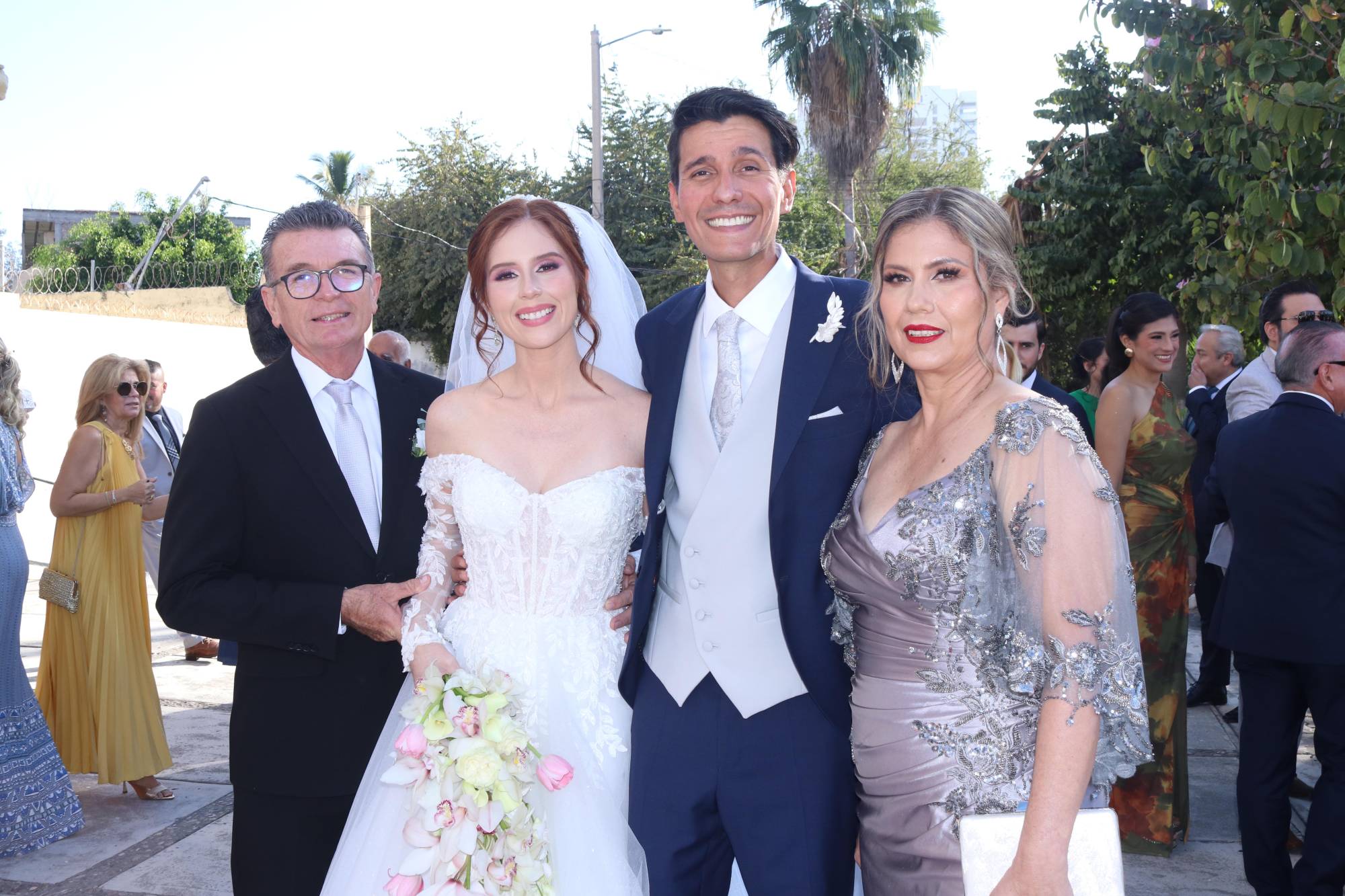 $!Domingo Chávez García y Gisela Salgado Salgado, papás de la novia.