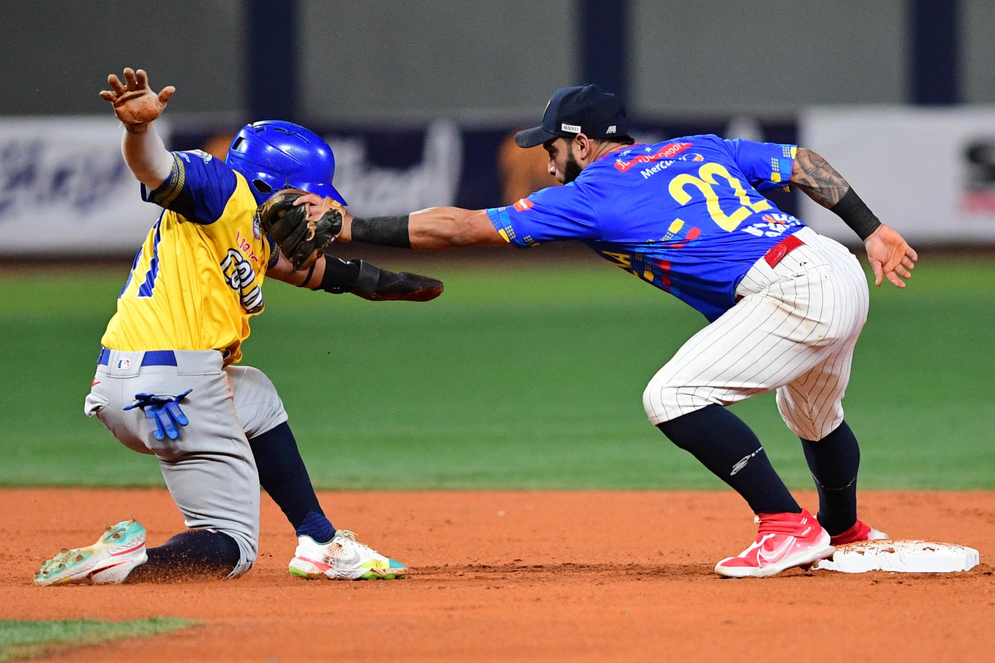 $!Venezuela vence a Colombia y va a la final de la Serie del Caribe