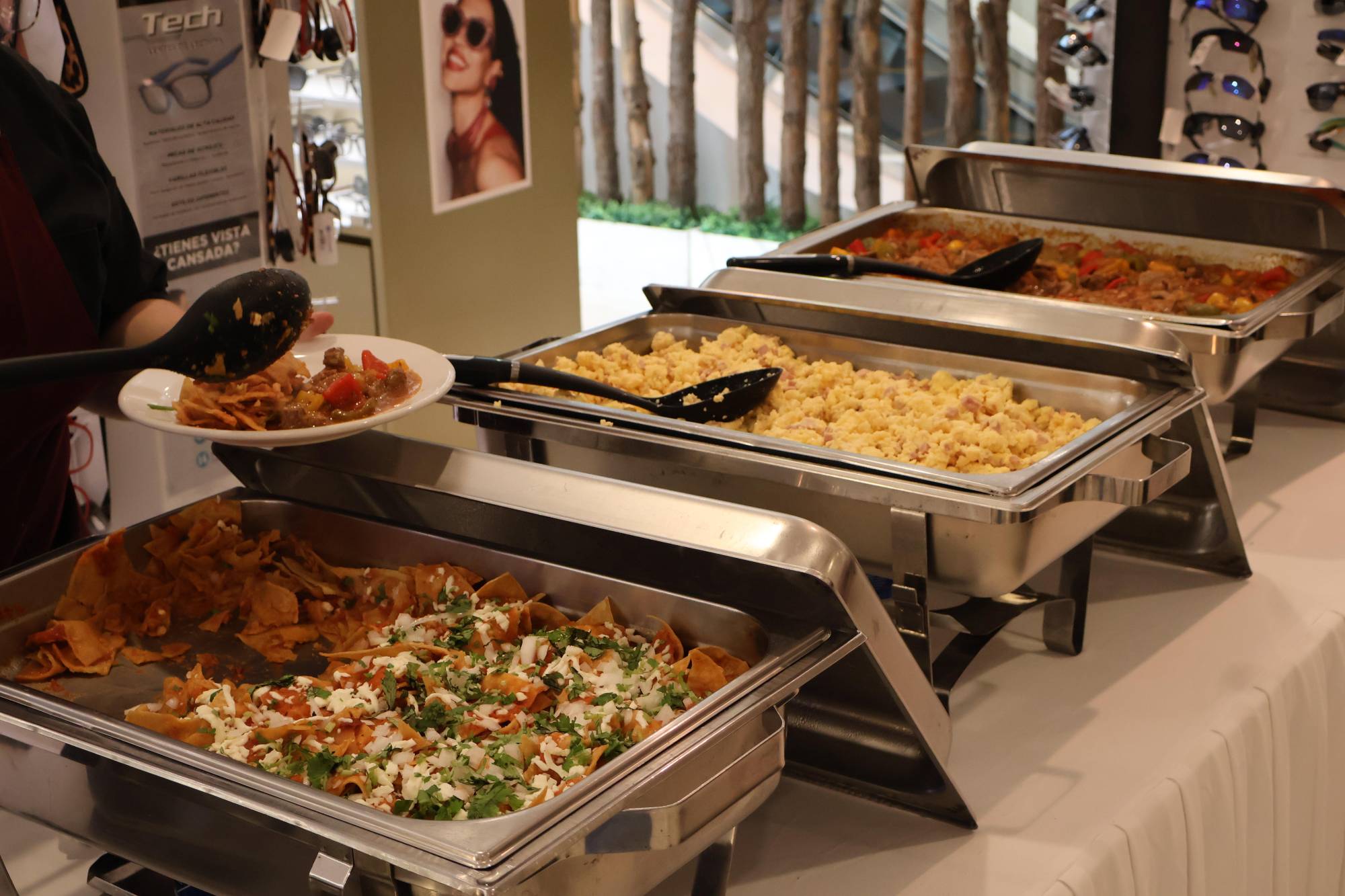$!Cimaco consiente a sus clientes con exclusivo desayuno