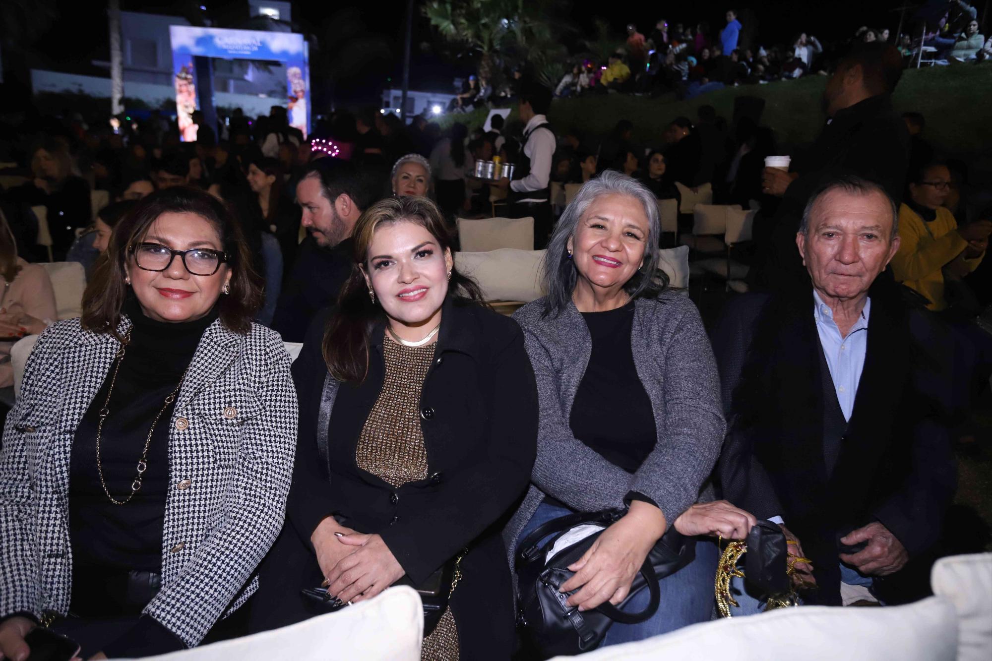 $!Mireya Ibarra, Rosario Cristerna, Dolores Altamirano y Lucio Carrasco Osuna.