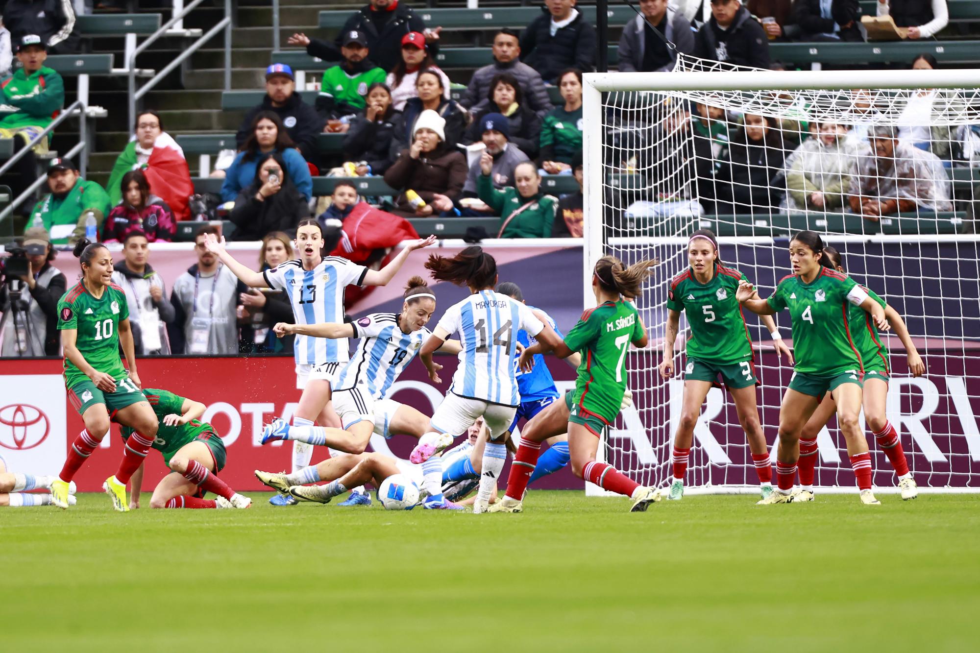 $!México perdona a Argentina y empata en el inicio de la Copa Oro W de Concacaf