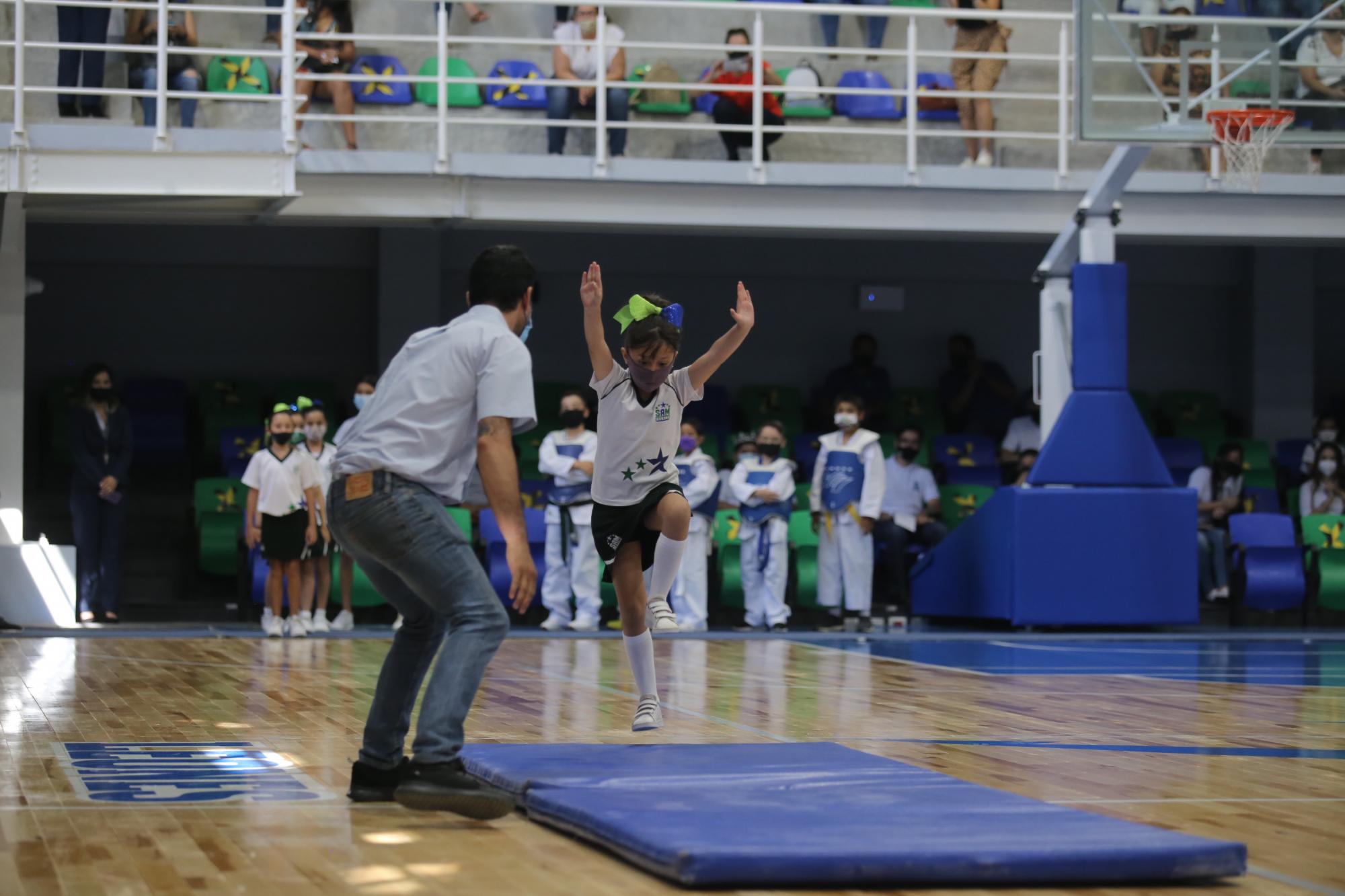 $!Durante la inauguración se realizaron exhibiciones deportivas.