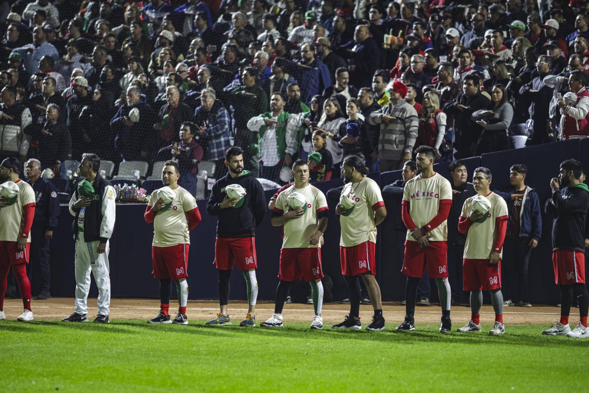 $!Homenaje a Fernando Valenzuela en la inauguración de la Serie del Caribe 2025