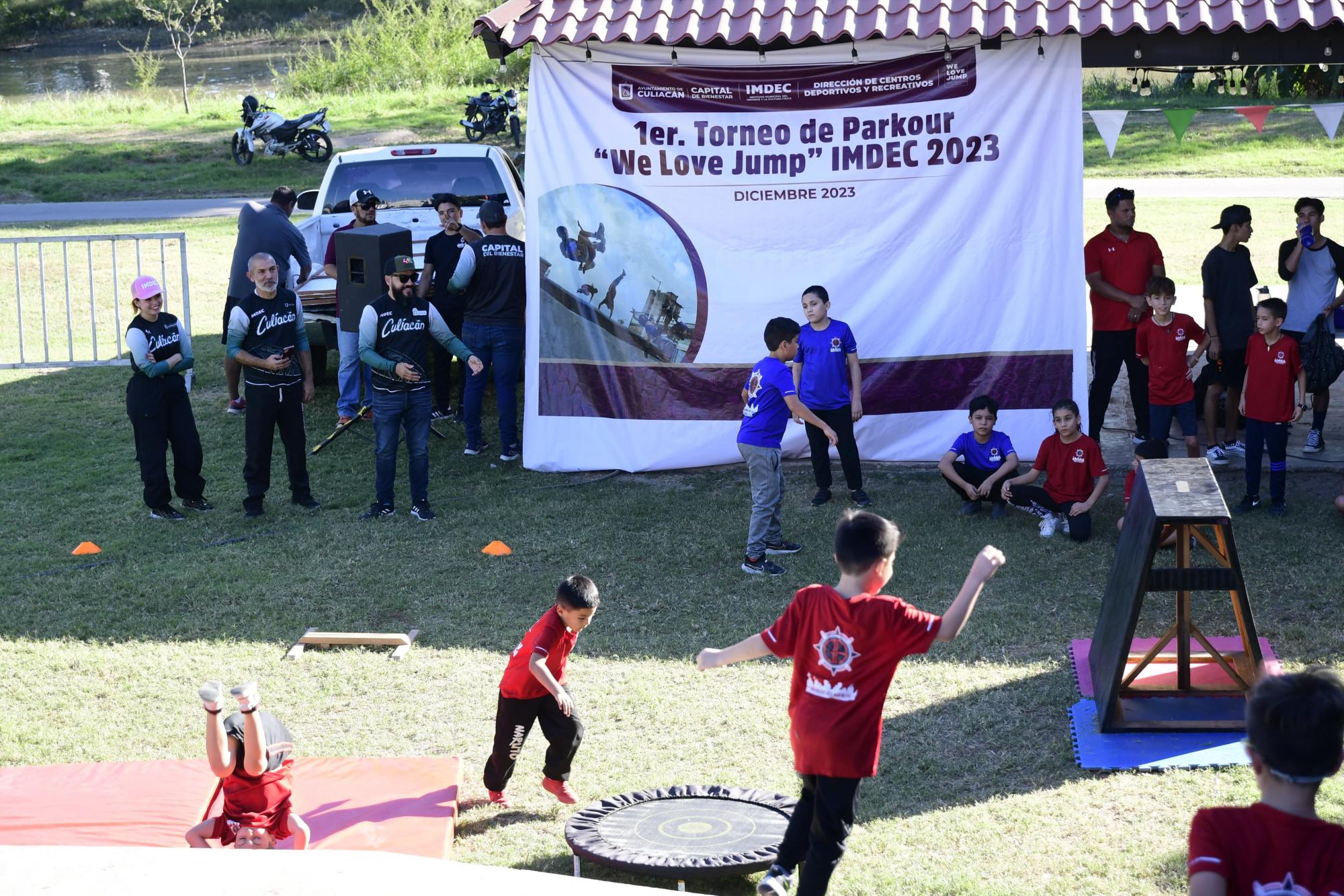 $!Lucen habilidades en Torneo de Parkour We Love Jump-Imdec 2023