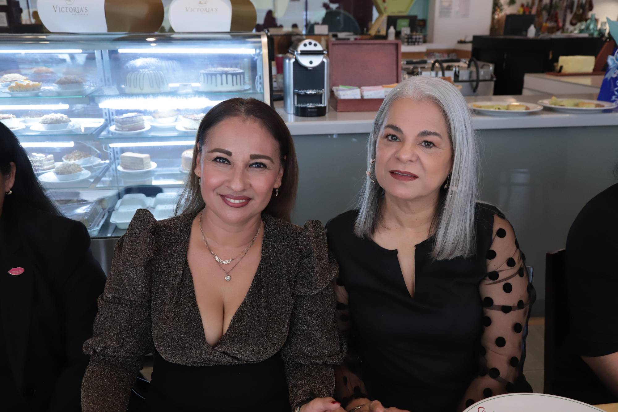 $!Karina Vázquez y Lourdes Iribe.