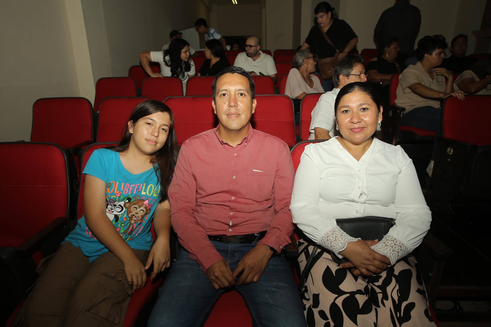 $!Cindy Valentina García, Víctor Efrén García y María Guadalupe Tapia.