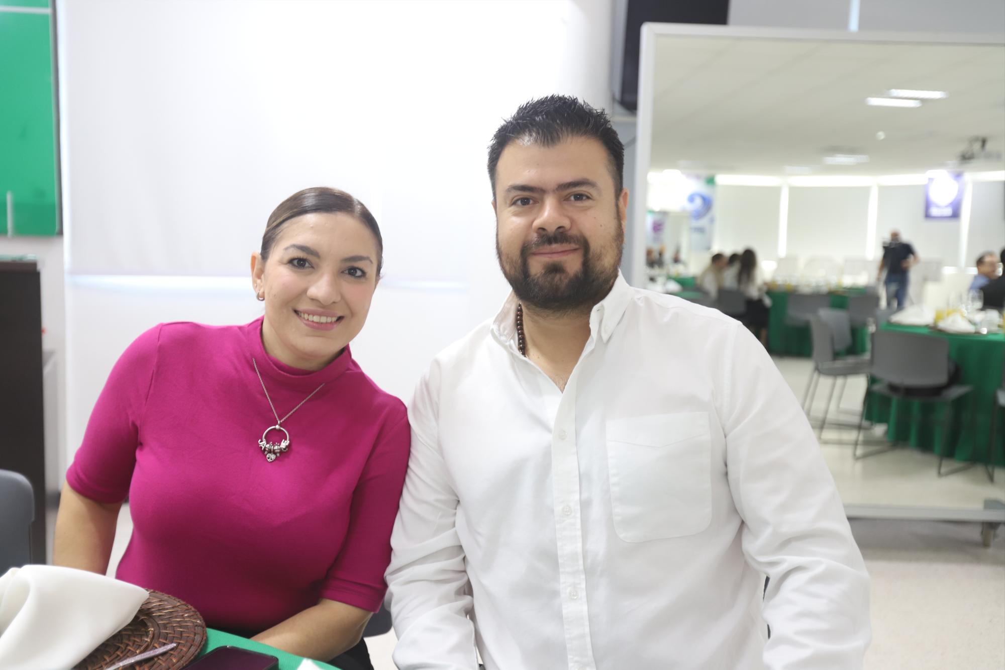 $!Cindy Tirado y Jorge Camacho.