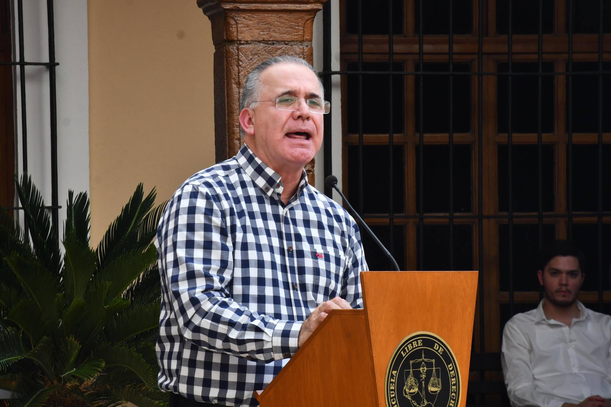 $!El rector Rodolfo Campoy de la Vega, durante su mensaje de bienvenida.