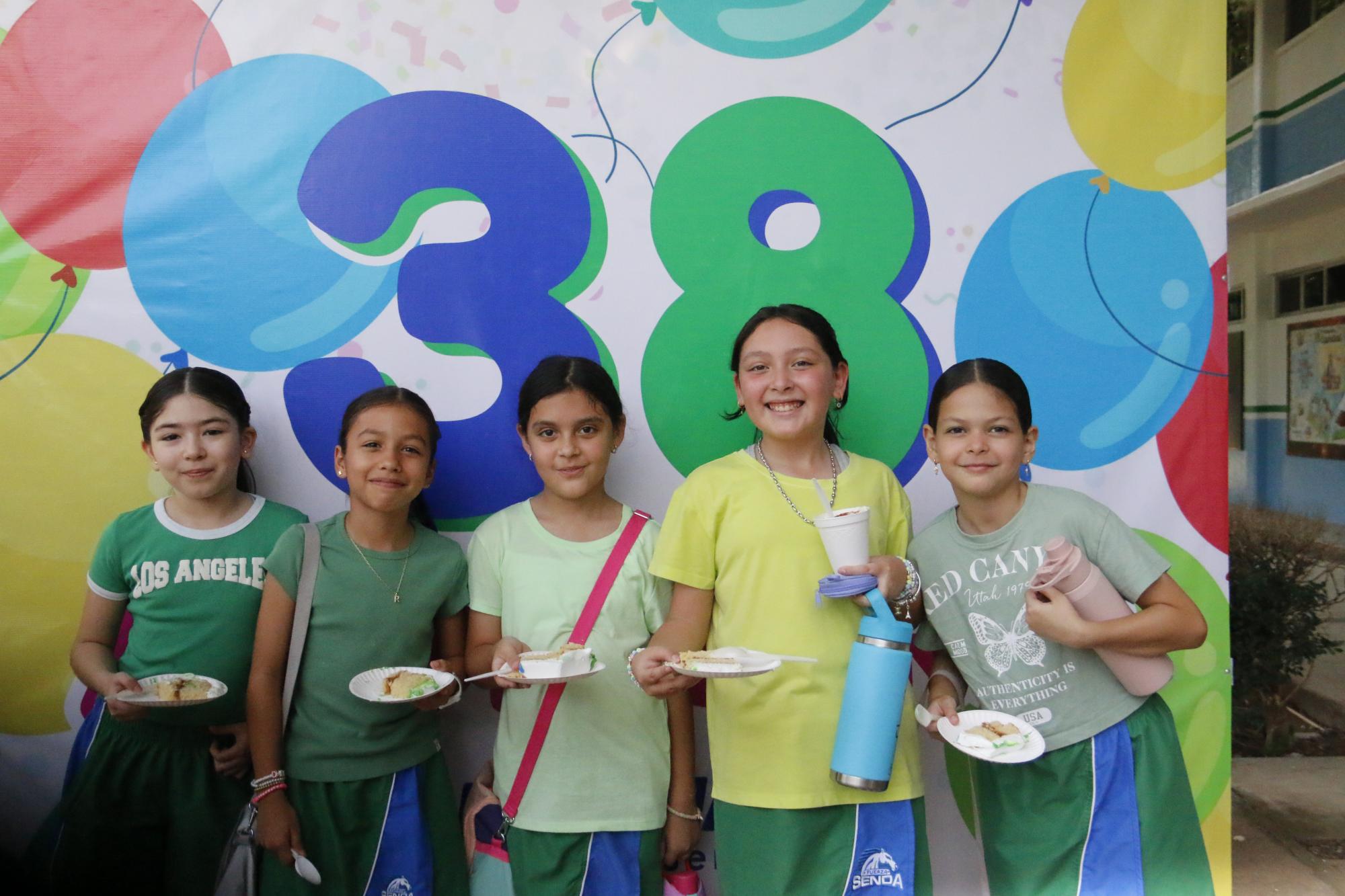 $!Valeria Beltrán, Regina Bastidas, Avi Rochín, Elisa Cabanillas y Rebeca Félix.