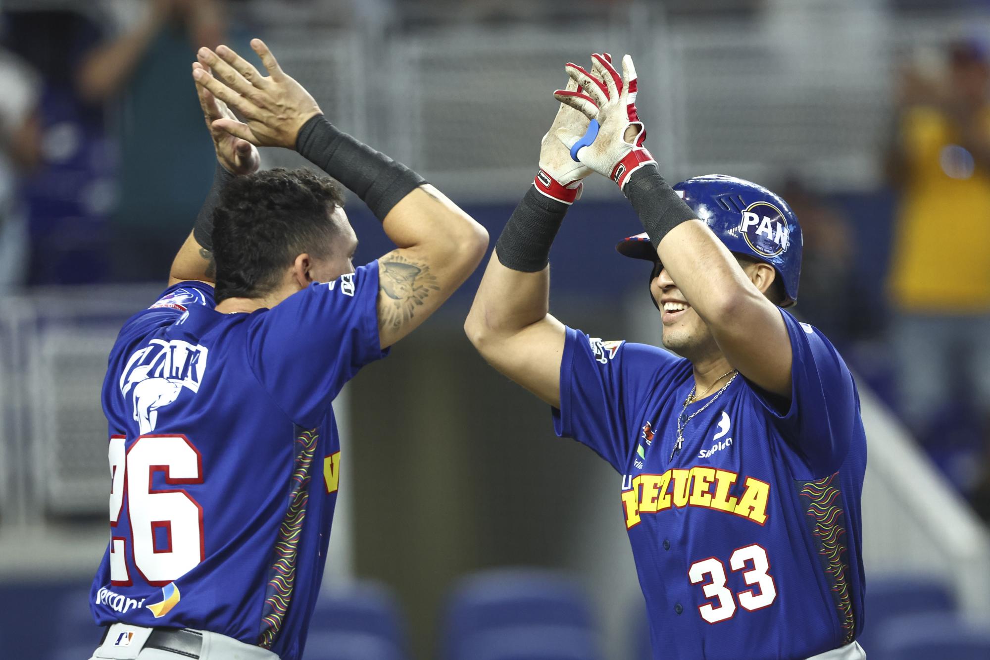 $!Venezuela supera a Curazao y suma dos triunfos en la Serie del Caribe