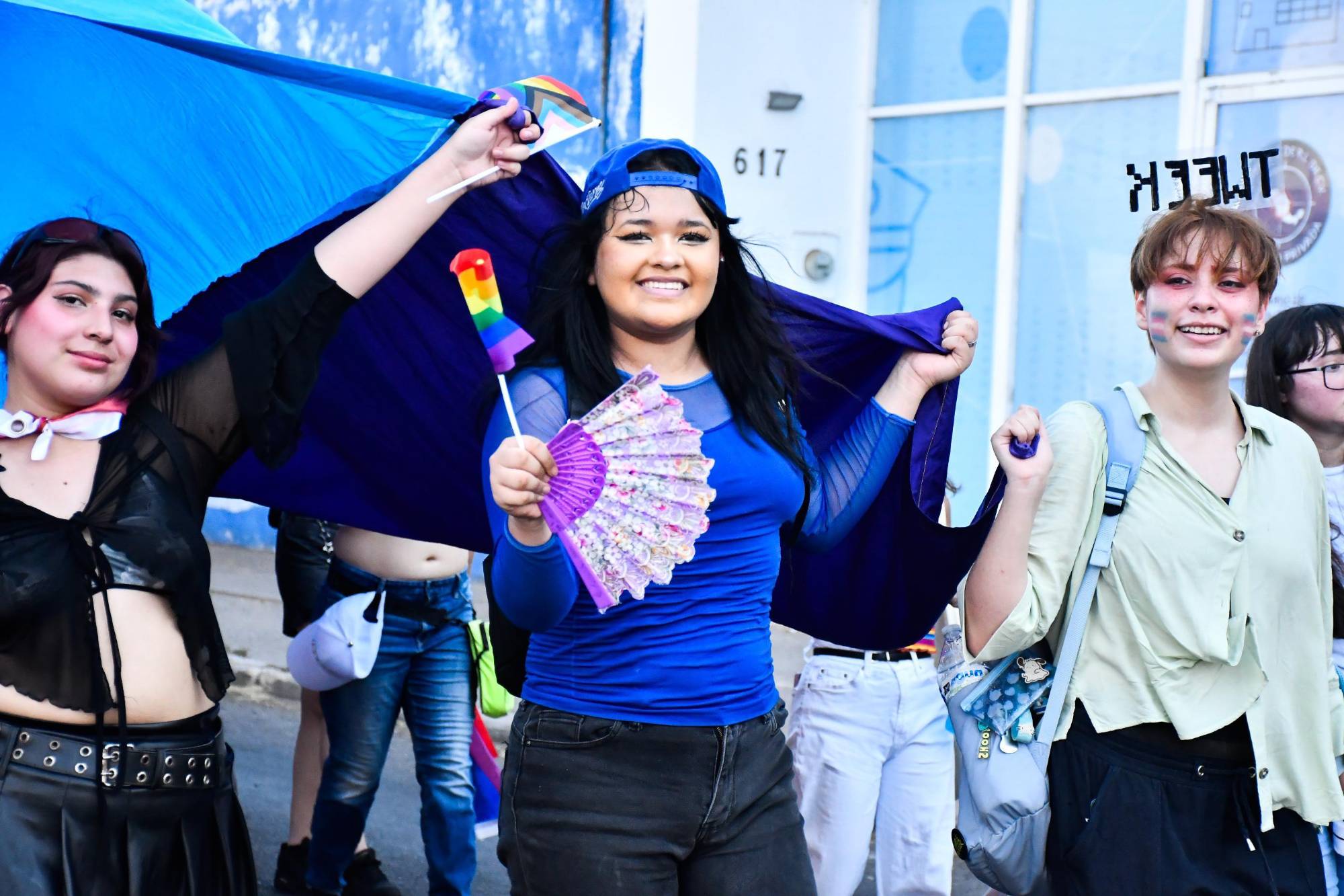 $!Lanzan llamado a la paz y a la inclusión en Marcha de la Diversidad Sexual en Culiacán