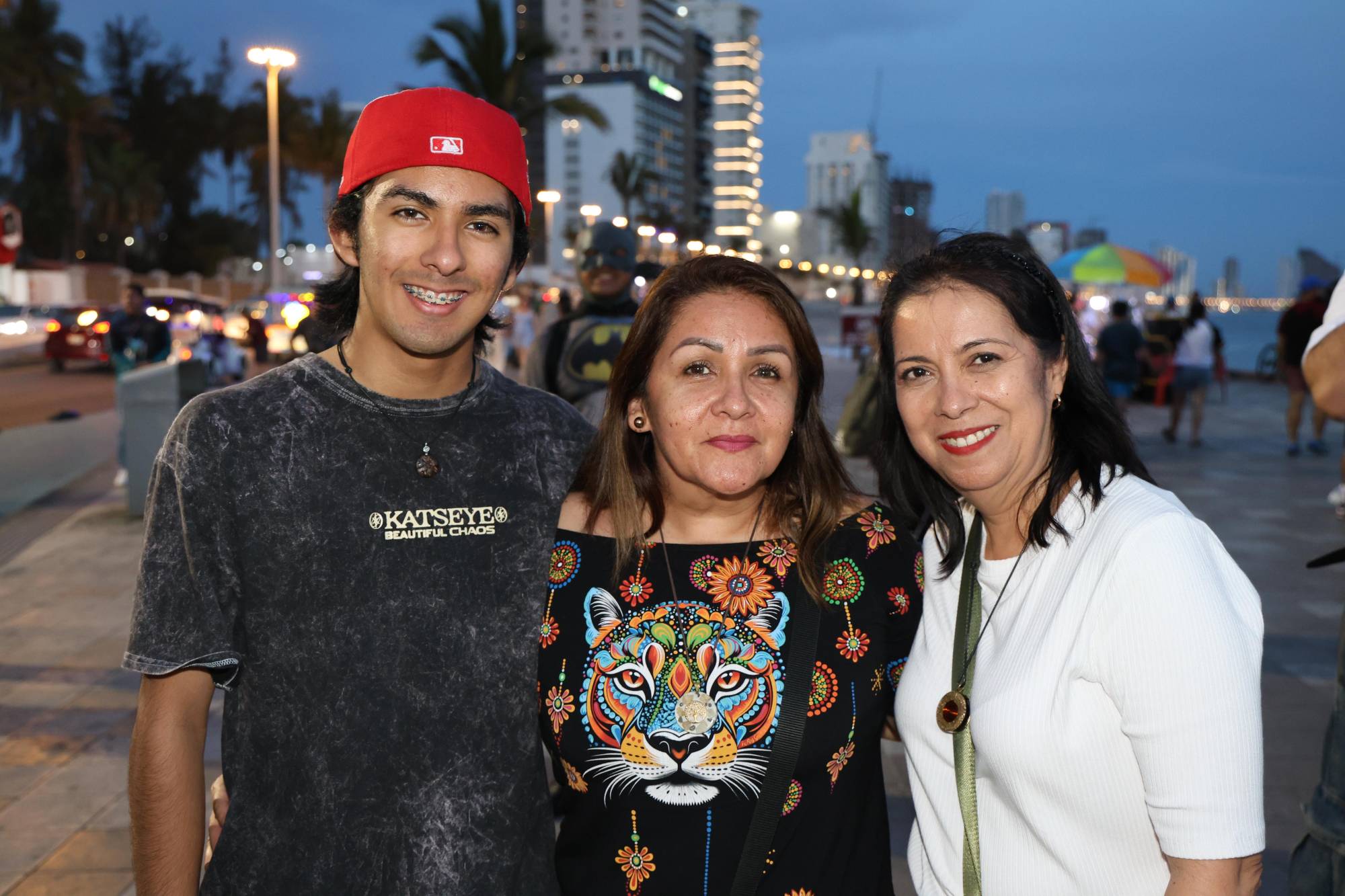 $!Alberto Alapizco, Meli y Xóchitl Quintero.