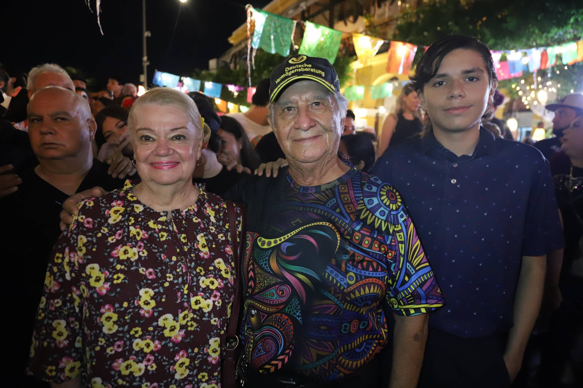 $!Mabel Barros de De La Fuente, Emilio de la Fuente y Marcos Lobatos de la Fuente.