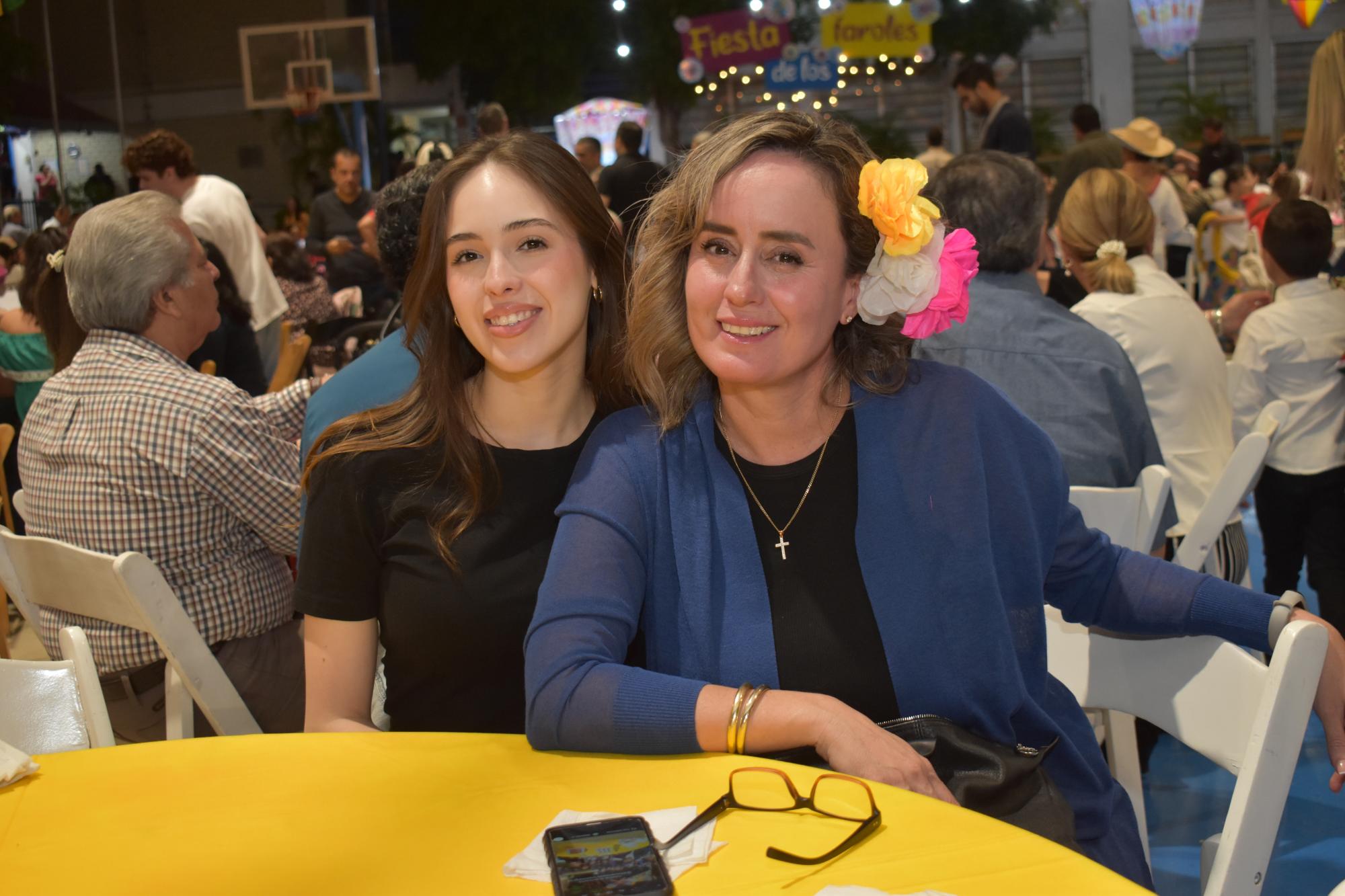 $!Paloma Izábal y Paloma Otero.