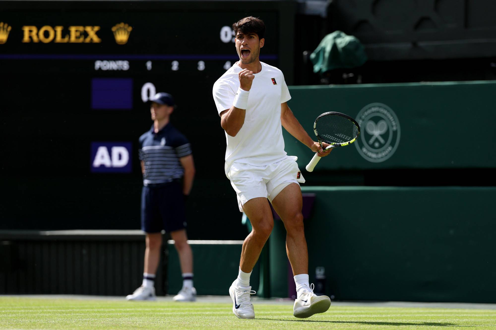$!Carlos Alcaraz se blinda en Wimbledon y alcanza 20 victorias en Londres