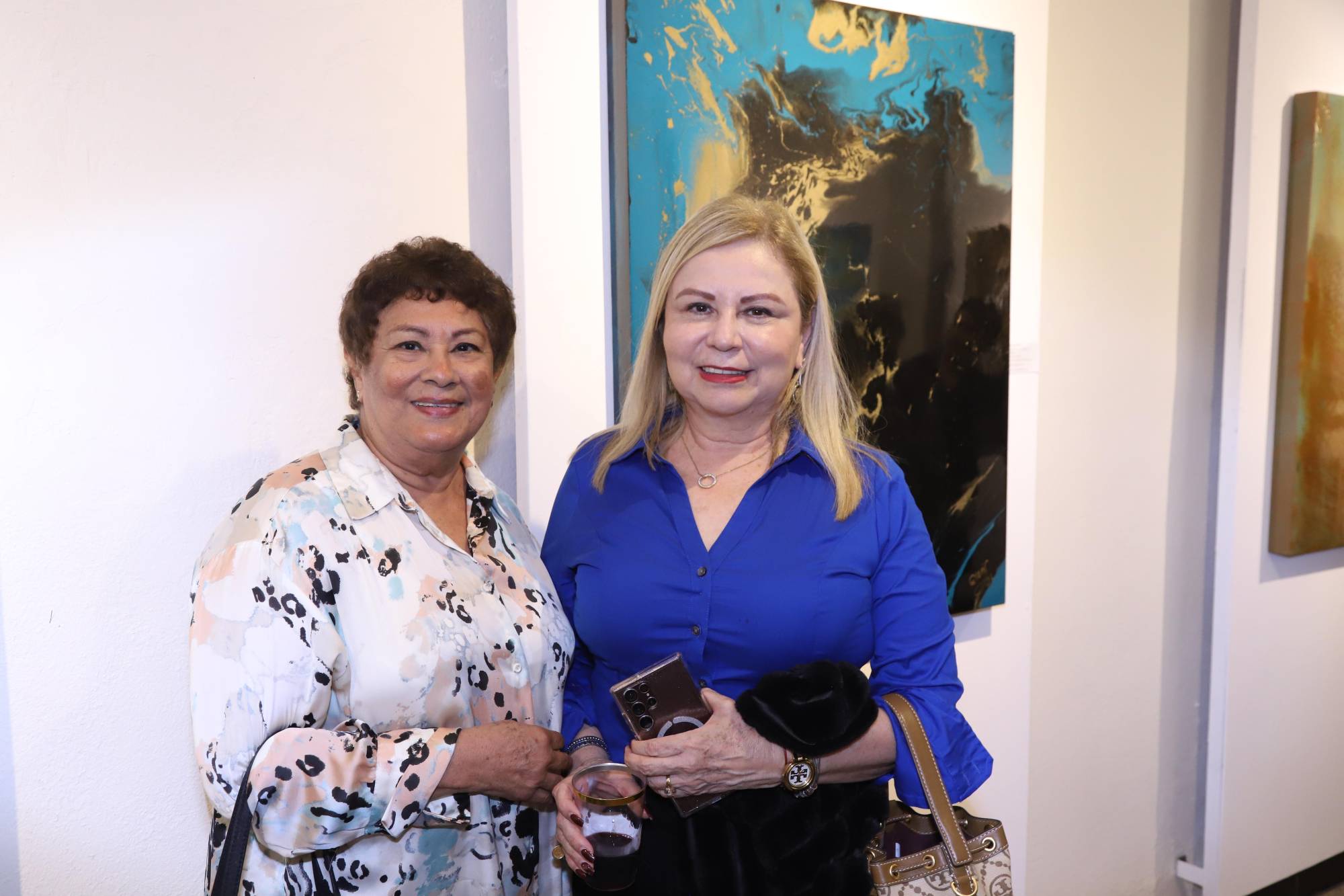 $!Vicky de Aguilar y Carmelita Medina.