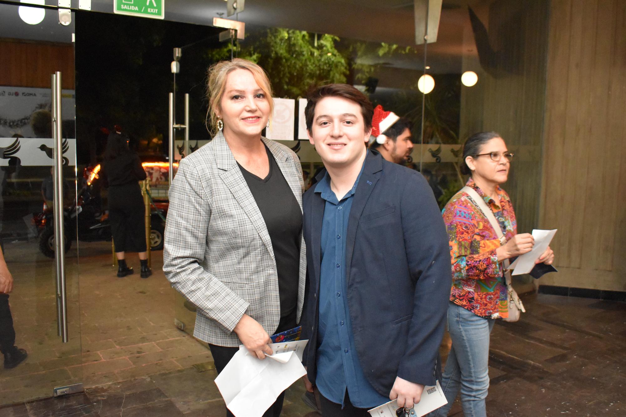 $!Estela Castro y Luis Mario Estrada.