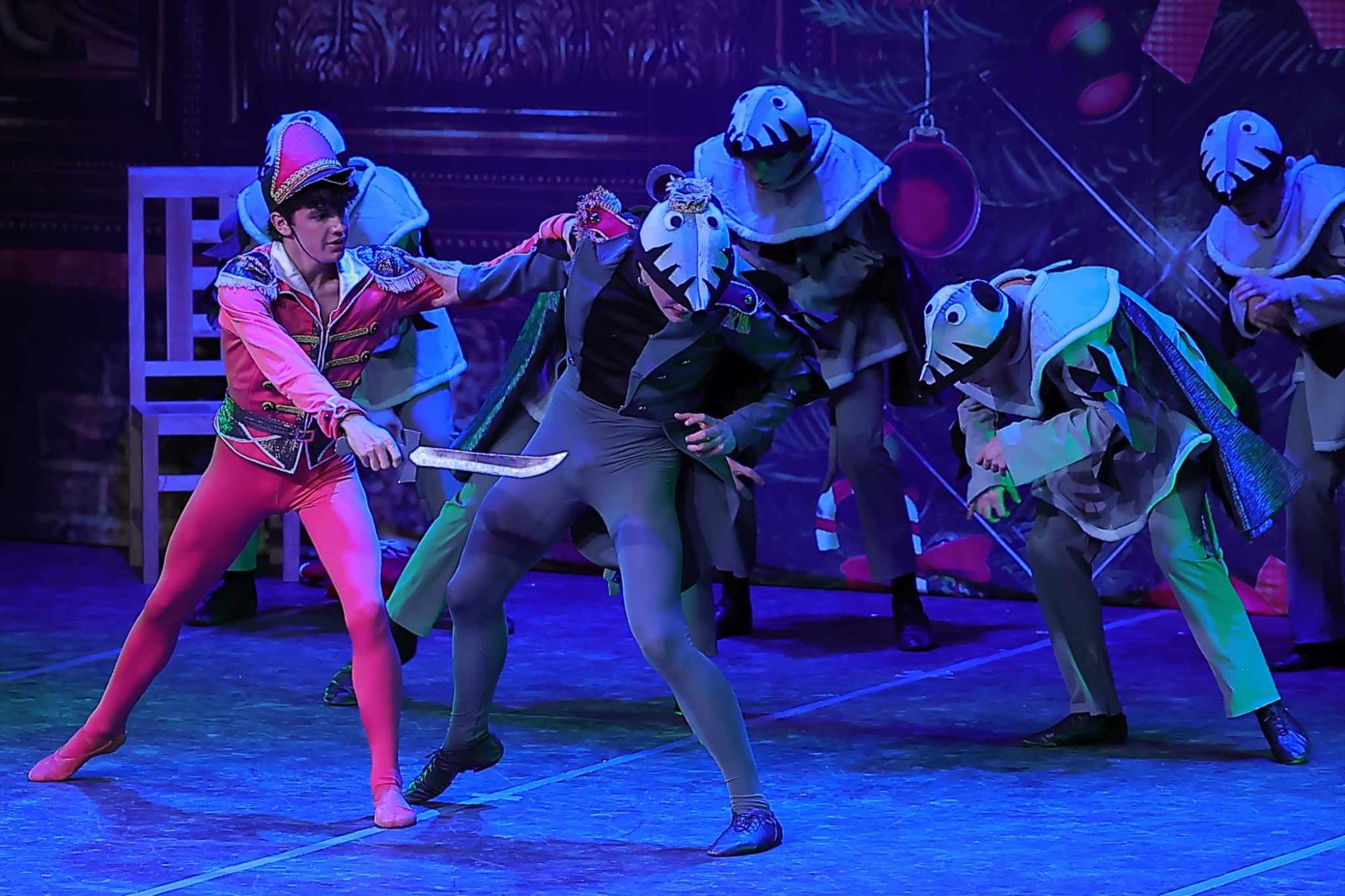 $!Más de 35 artistas de diferentes países participan en la puesta.