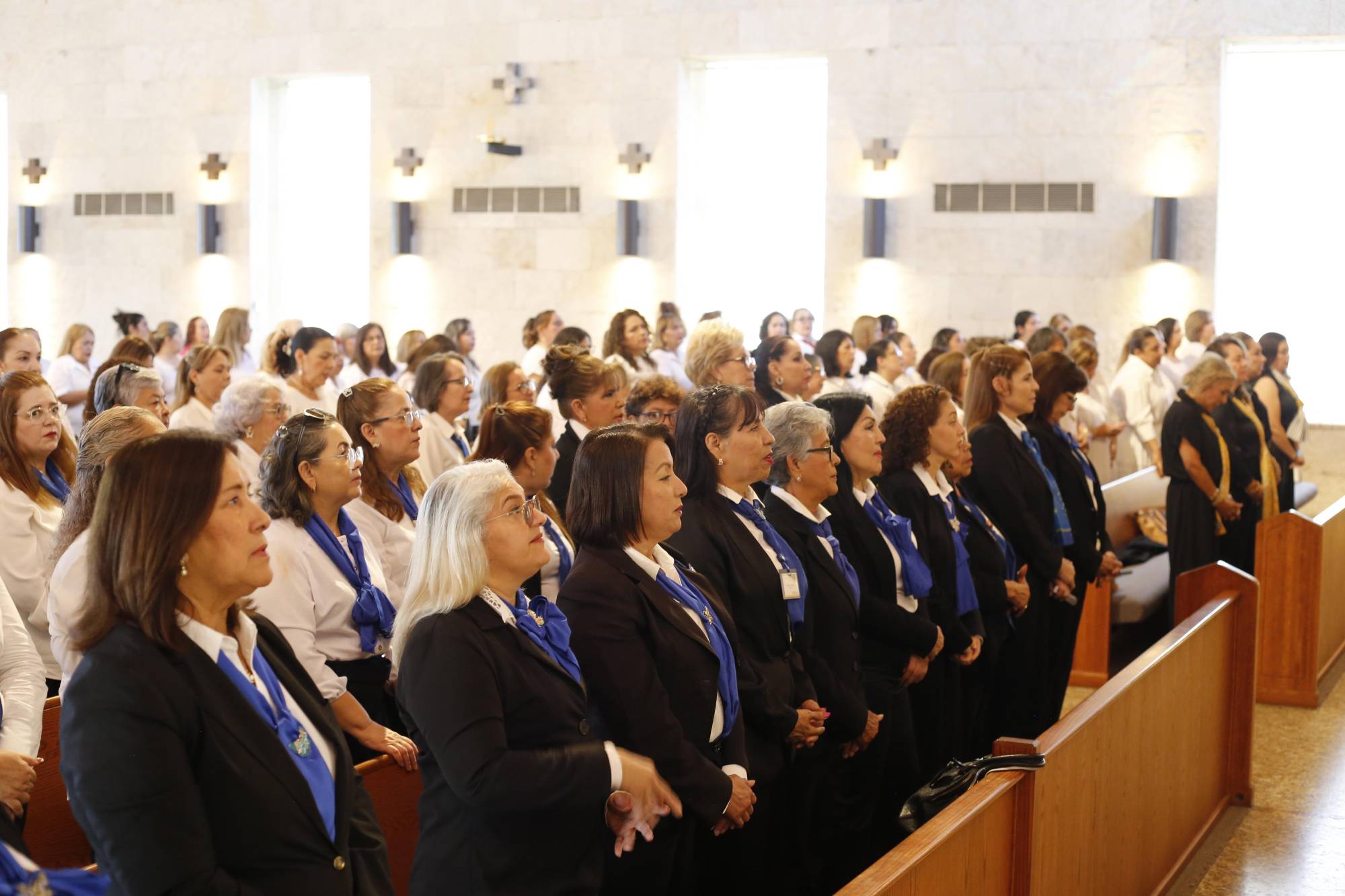 $!Las damas de Anspac durante la celebración eucarística.