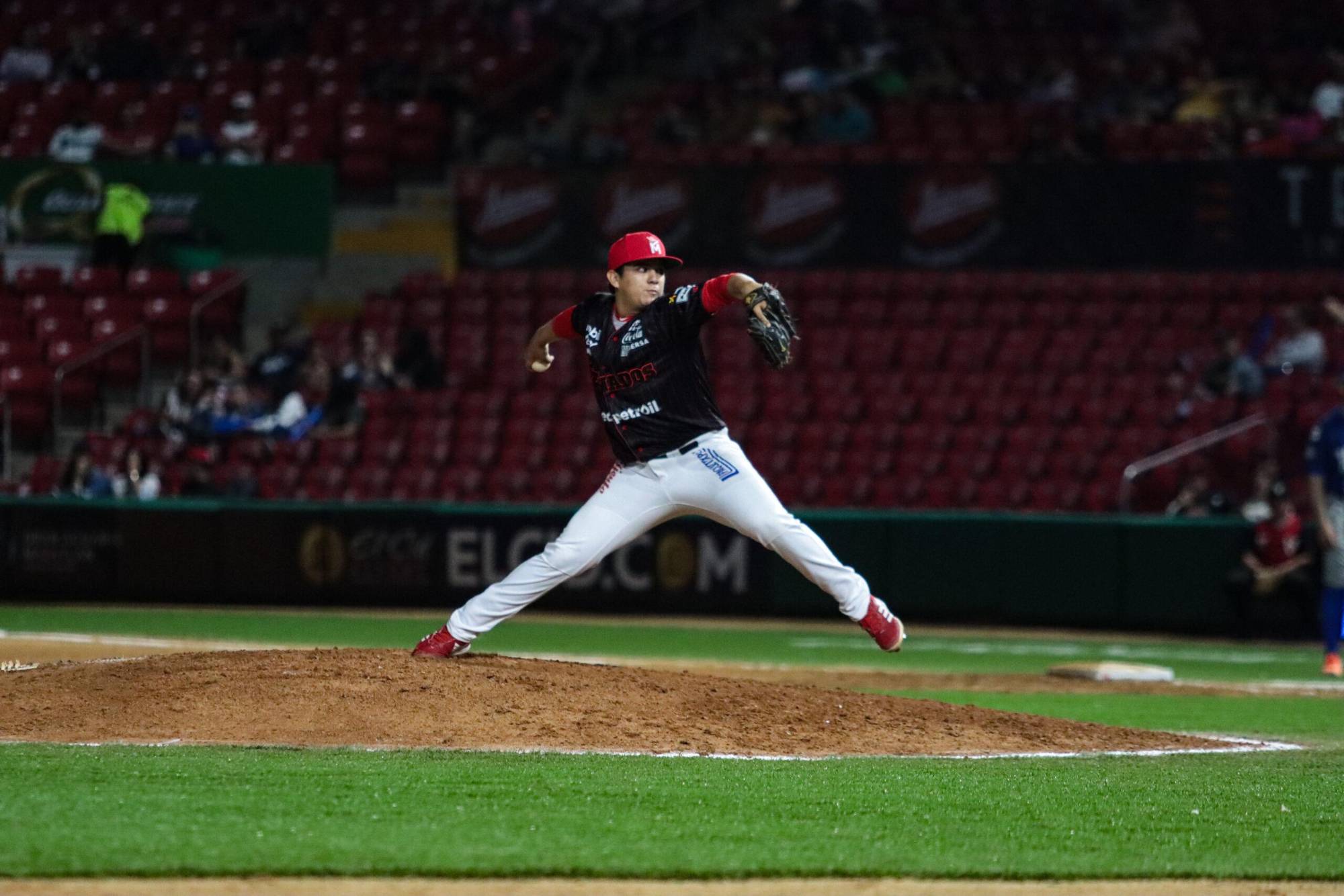 $!Lanzador de Venados de Mazatlán, Máximo Rodríguez, listo para iniciar temporada en Dominicana con Seattle