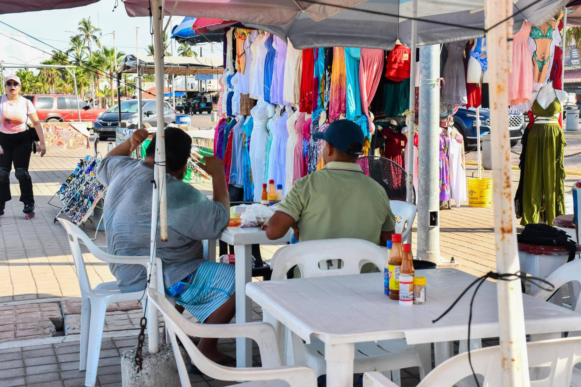 $!Comerciantes de Altata no se ven beneficiados con evento deportivo