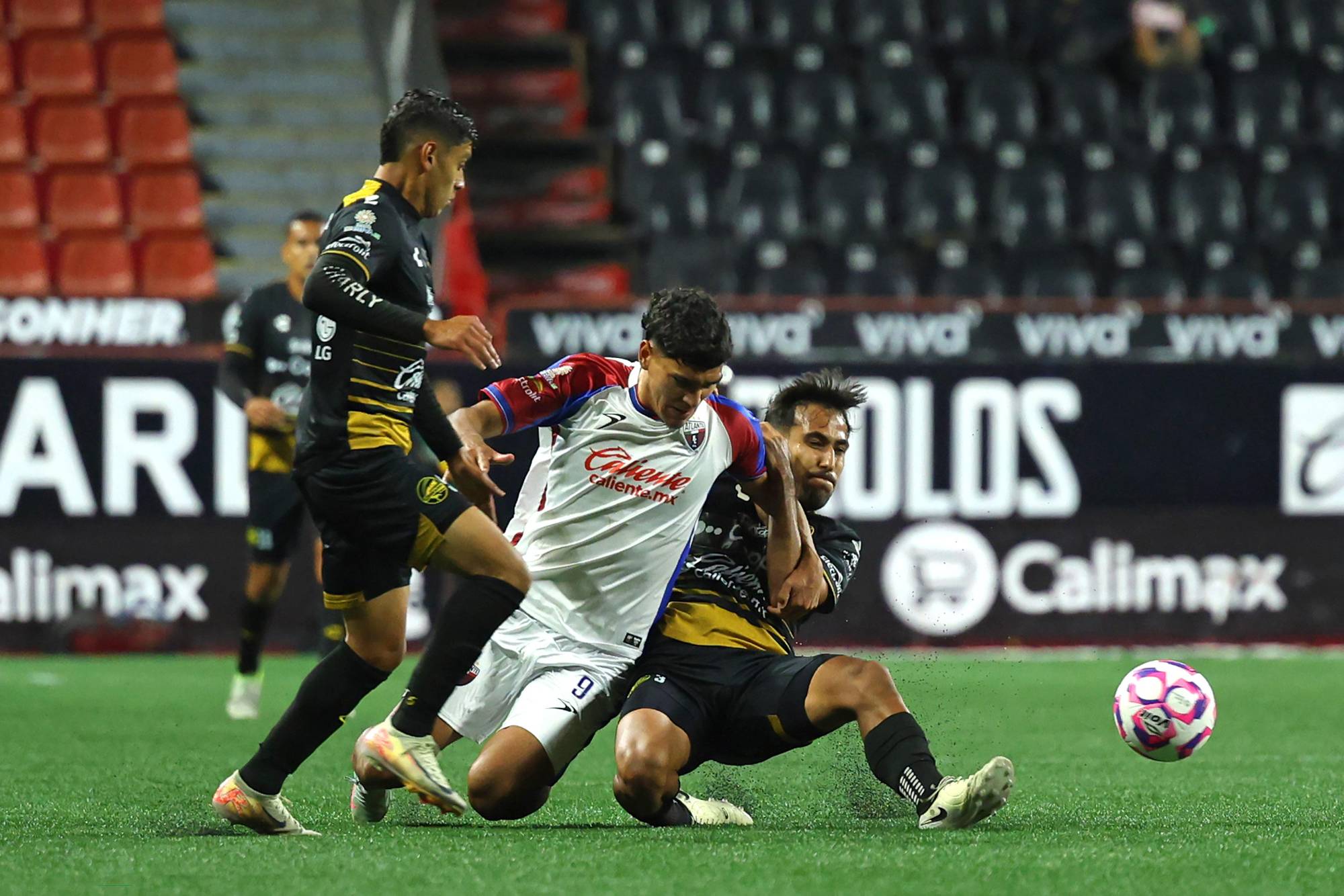 $!Dorados corta su mala racha y rescata un empate ante Atlante