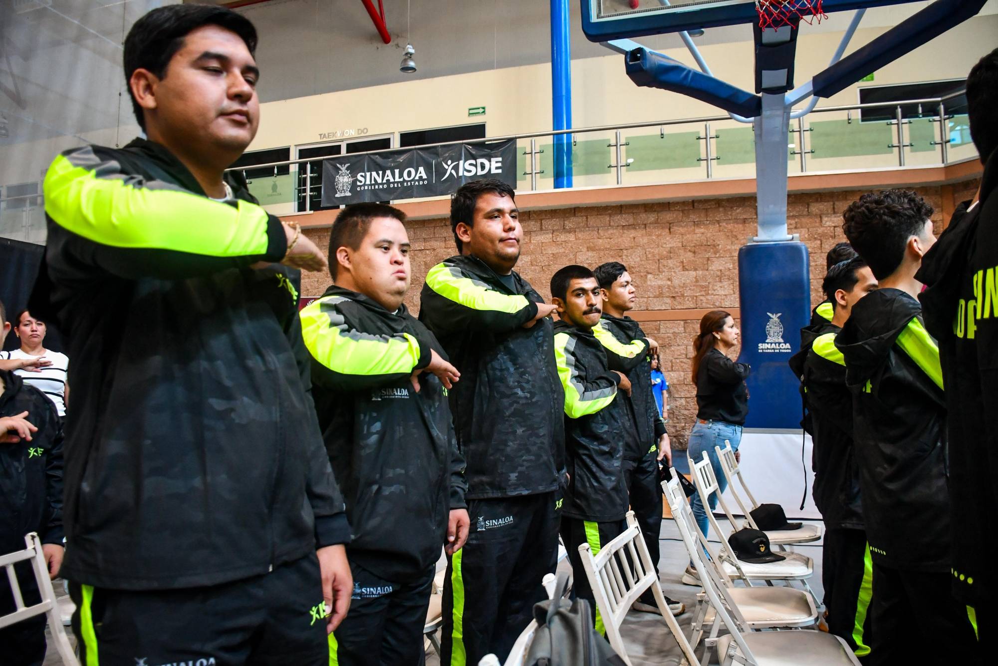 $!Abanderan a Delegación Sinaloa rumbo a la Paralimpiada Nacional Conade en Aguascalientes