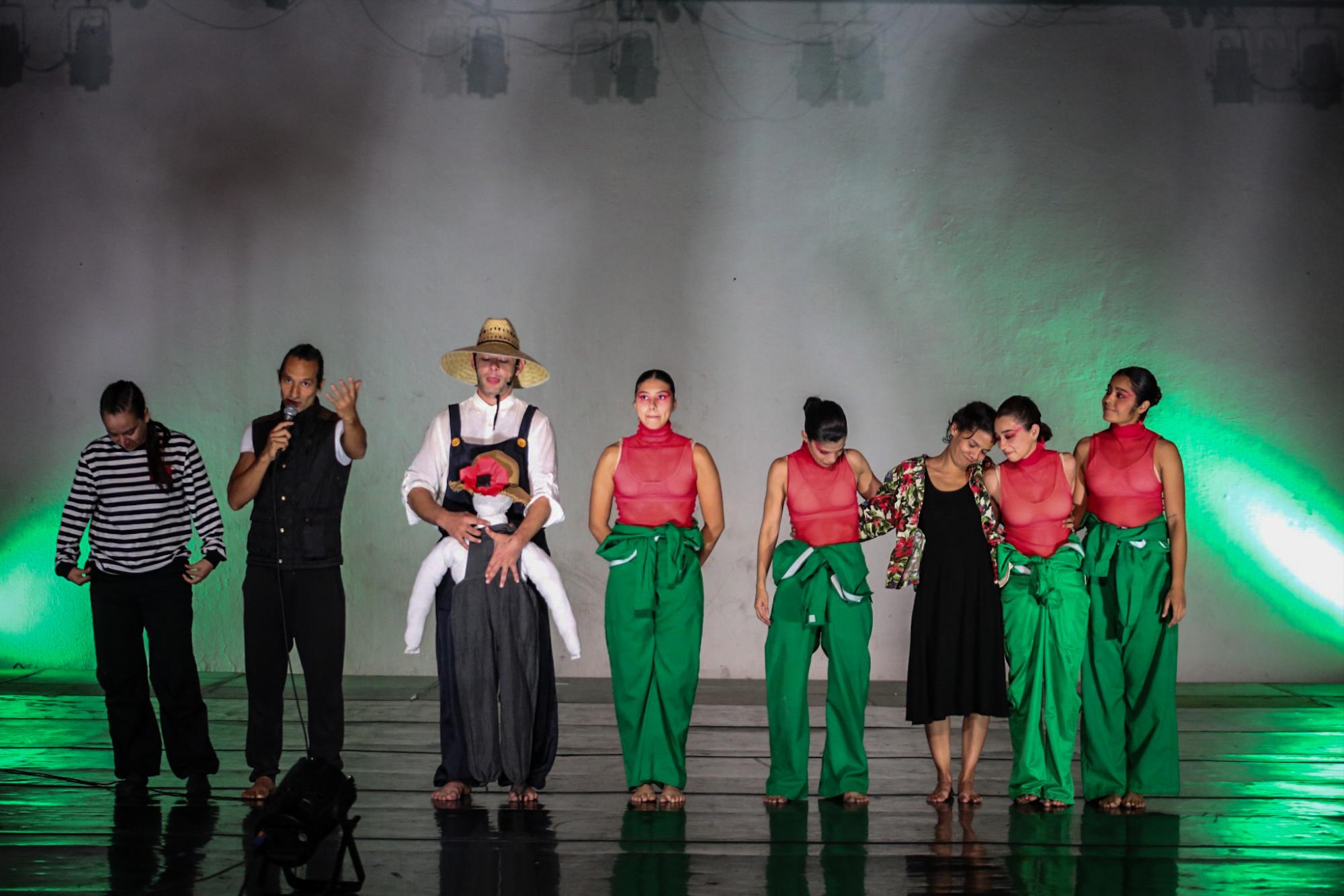 $!Interpretaron el tema Mario Edén Cázarez, Edylin Zataráin, Melissa Alfaro, Alondra Alvarado y como bailarina invitada, Éricka Benítez.