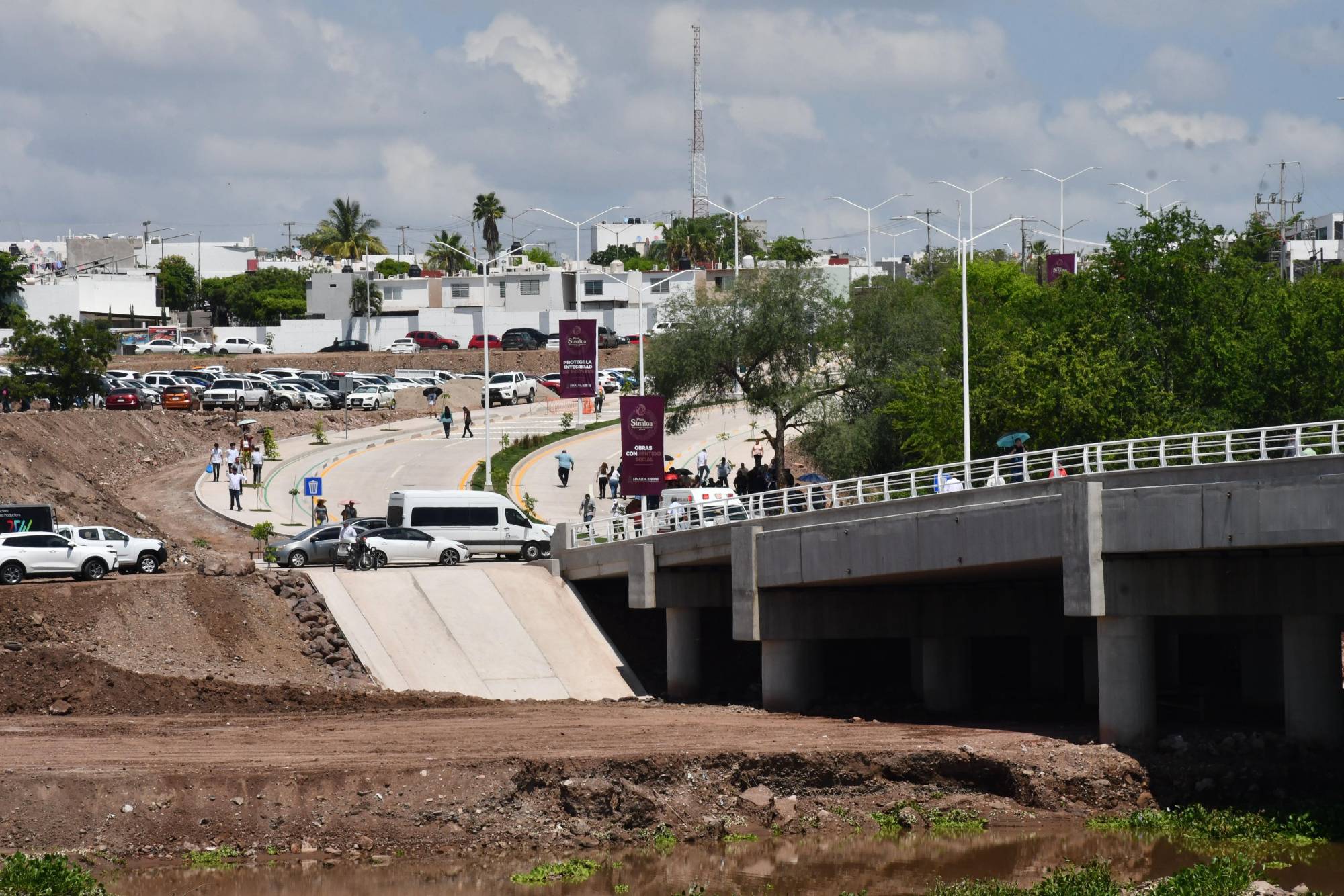 $!Inauguran puente Santa Fe en Culiacán; inversión fue de casi $257 millones