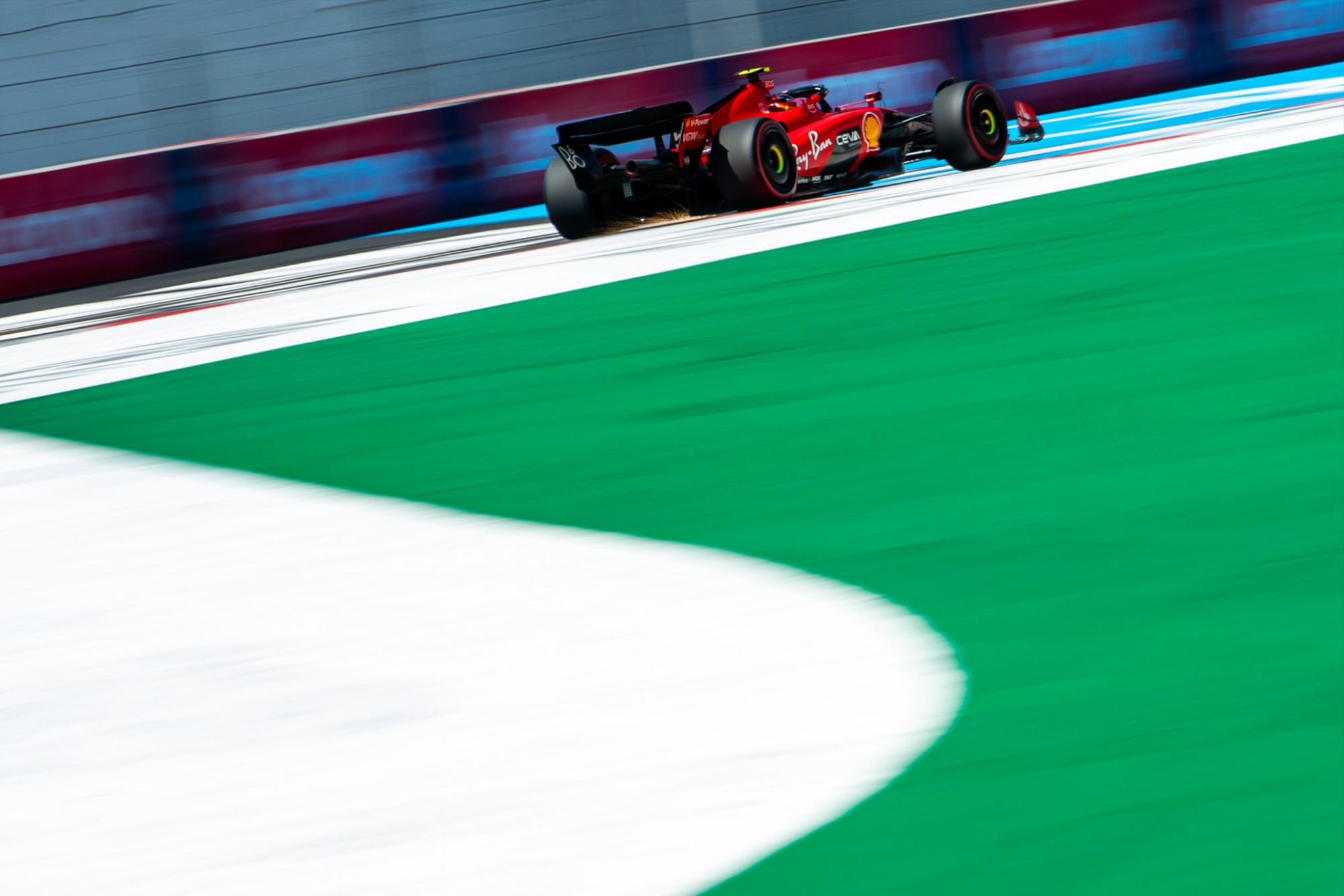 $!Ferrari acapara la primera fila de la parrilla para el GP de México