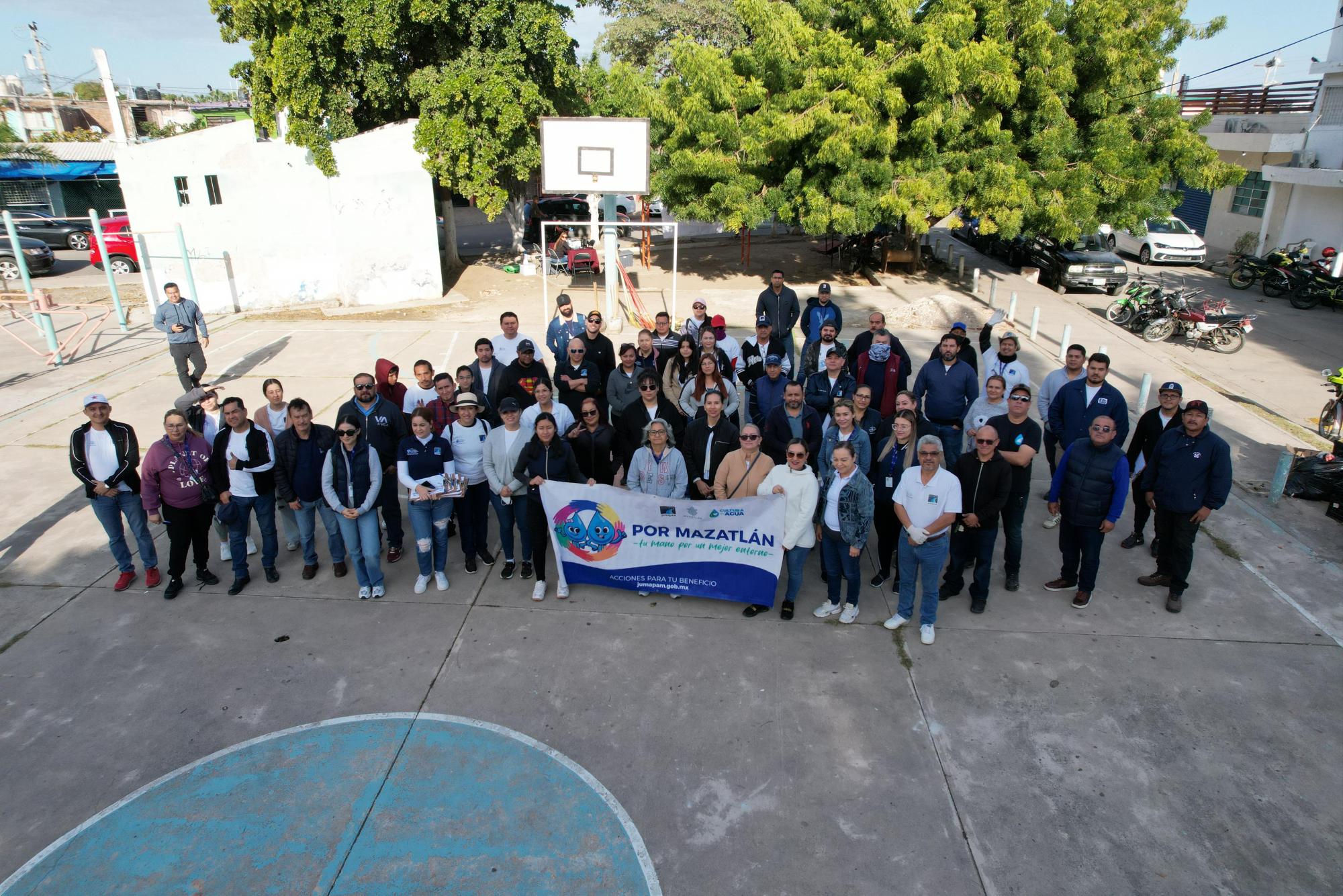 $!Recolecta Jumapam escombro y basura en la colonia 20 de Noviembre