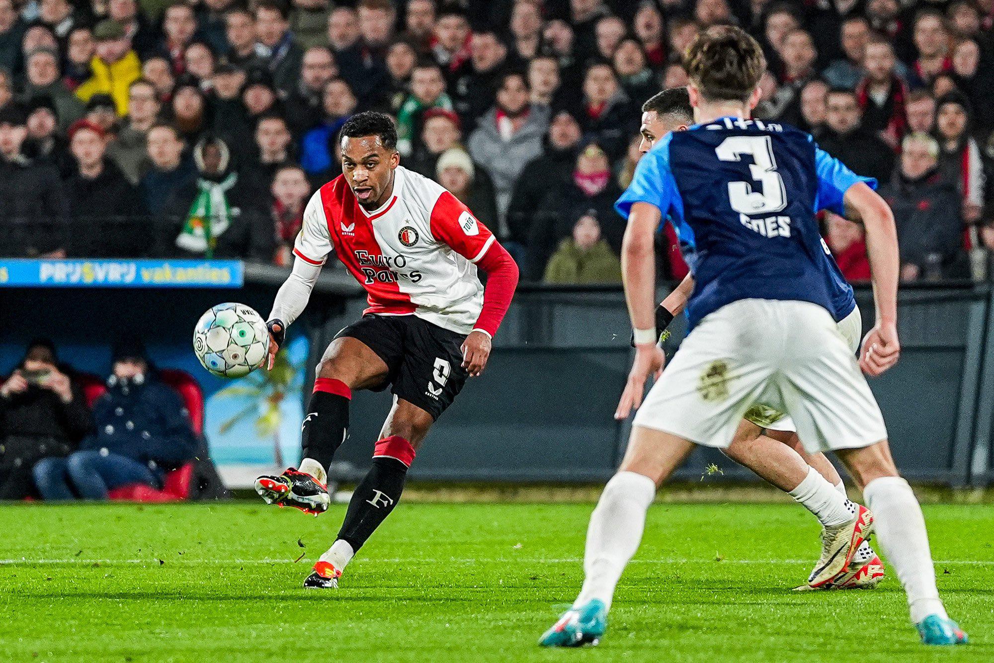 $!Santiago Giménez y el Feyenoord avanzan a semifinales de Copa