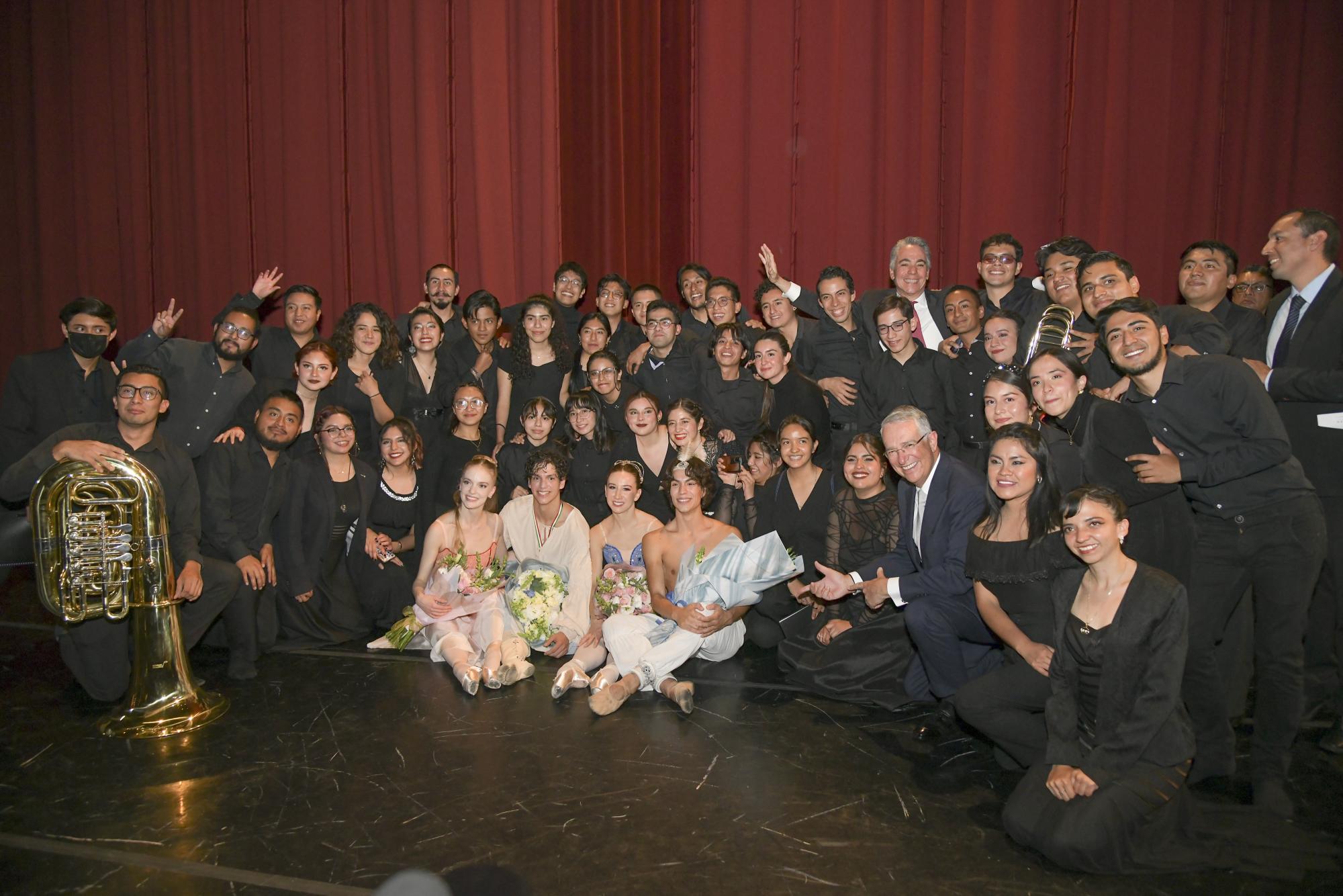 $!Celebra Fundación Azteca 25 años con una gala de ballet con Isaac Hernández