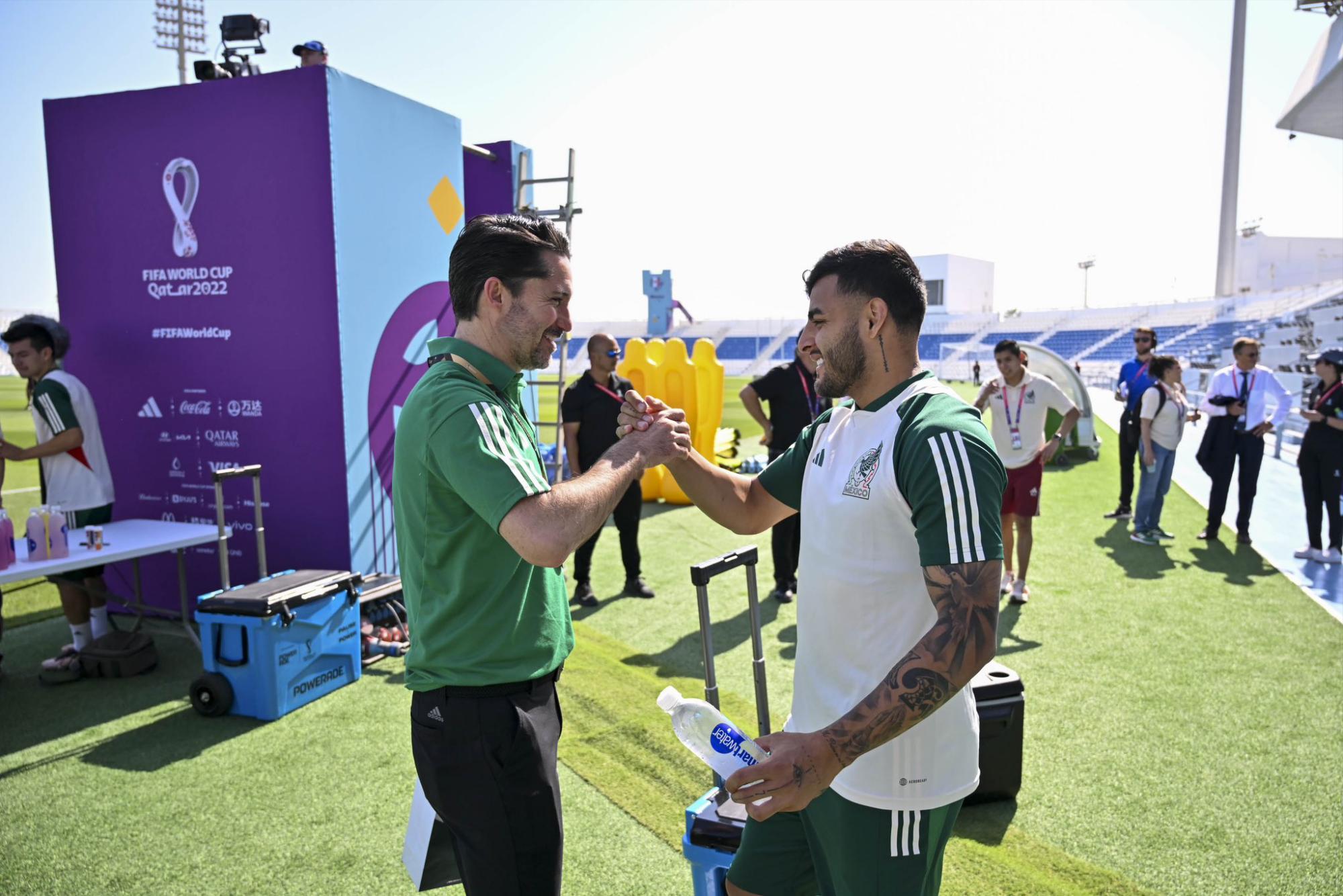 $!México levantó la cabeza al final, pero el fiasco es el más duro en casi medio siglo