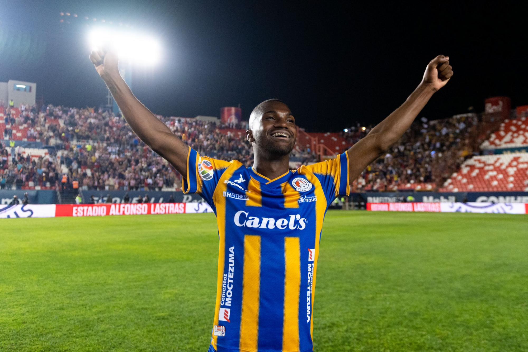 $!Atlético de San Luis vuelve al triunfo y alarga malaria de Gallos como visitante