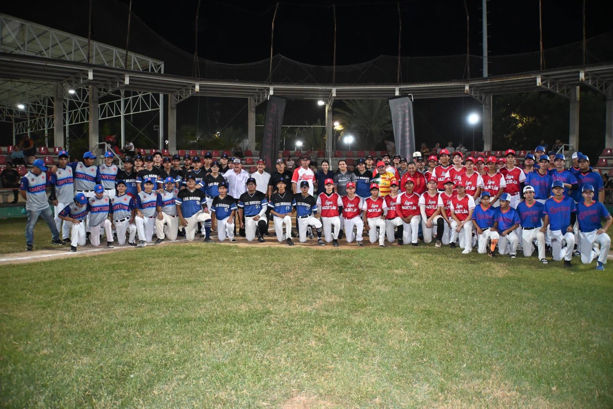 $!Inauguran la Liga Juvenil Nuevos Valores Imdem con homenaje a peloteros locales