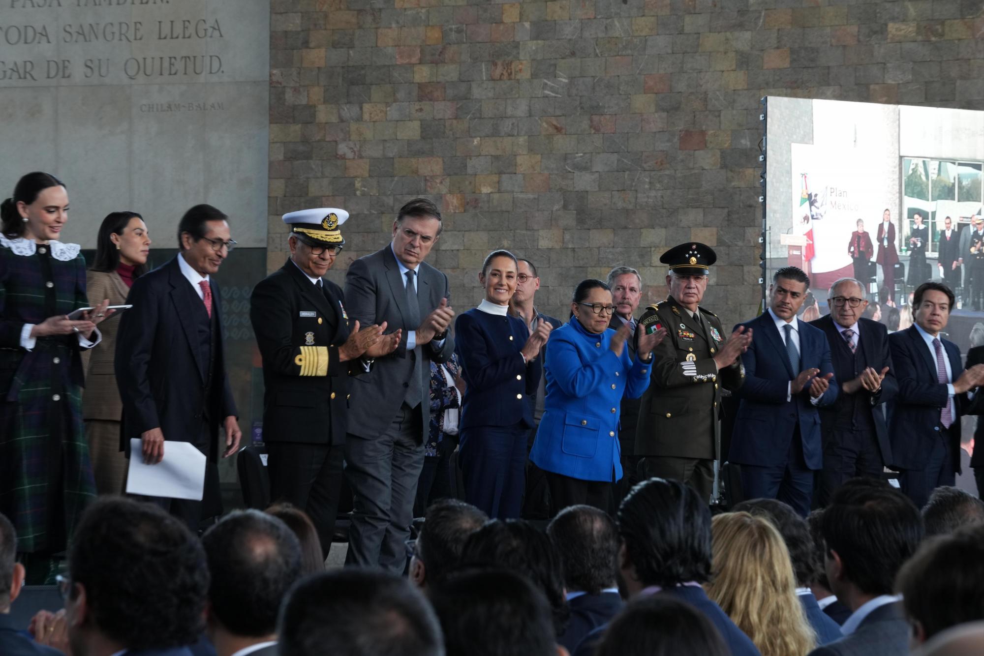 $!Sheinbaum anuncia 277 mil millones de dólares de inversiones ‘que quieren llegar a México’