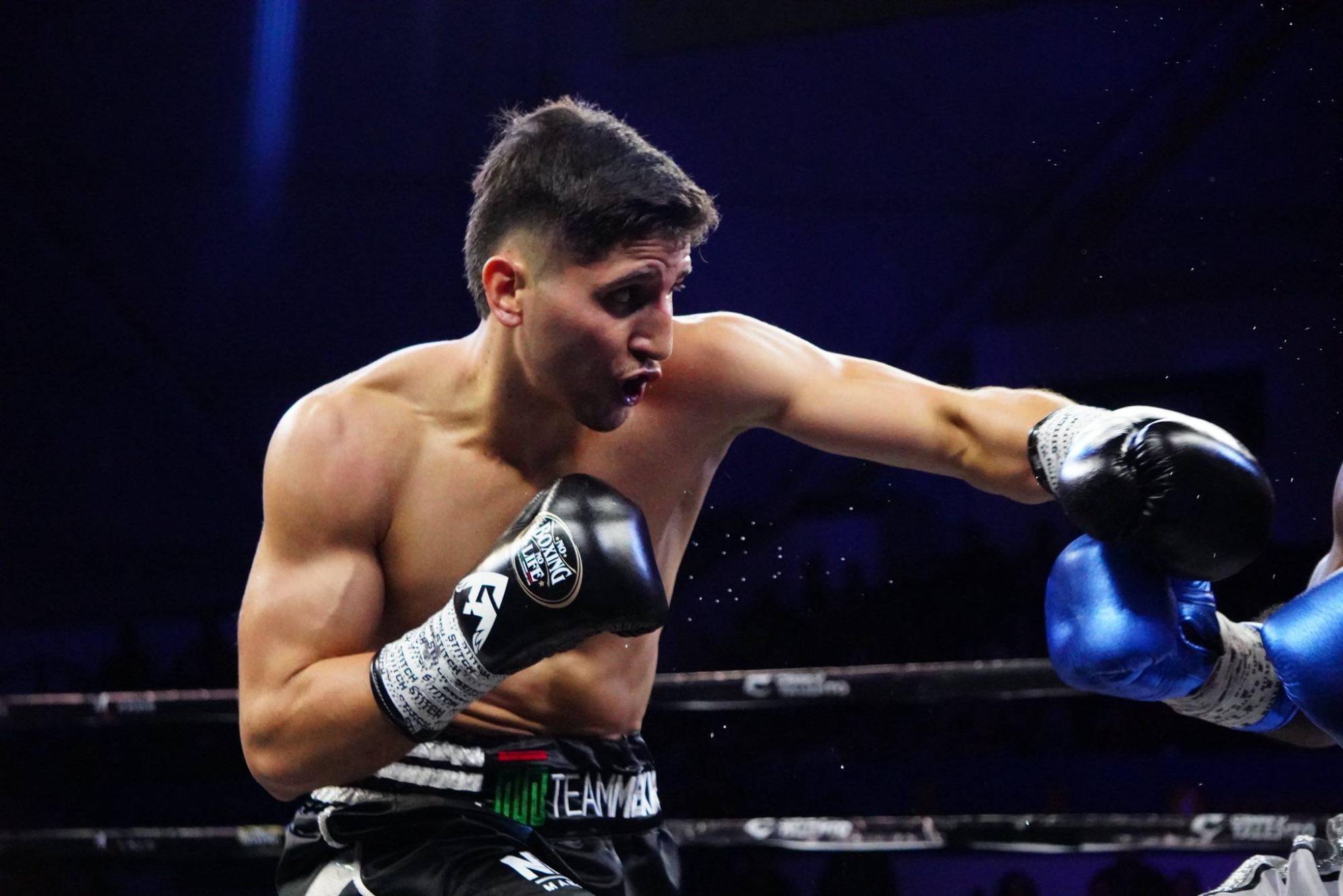 $!Marco Verde mantiene invicto tras vencer a Alexander Moreno en Guadalajara