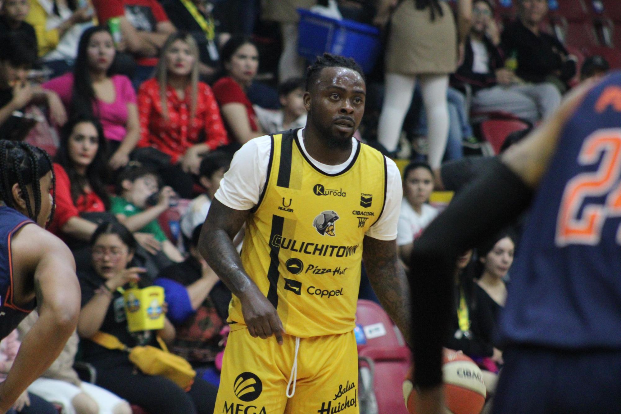 $!Tropieza Caballeros de Culiacán en casa ante Pioneros