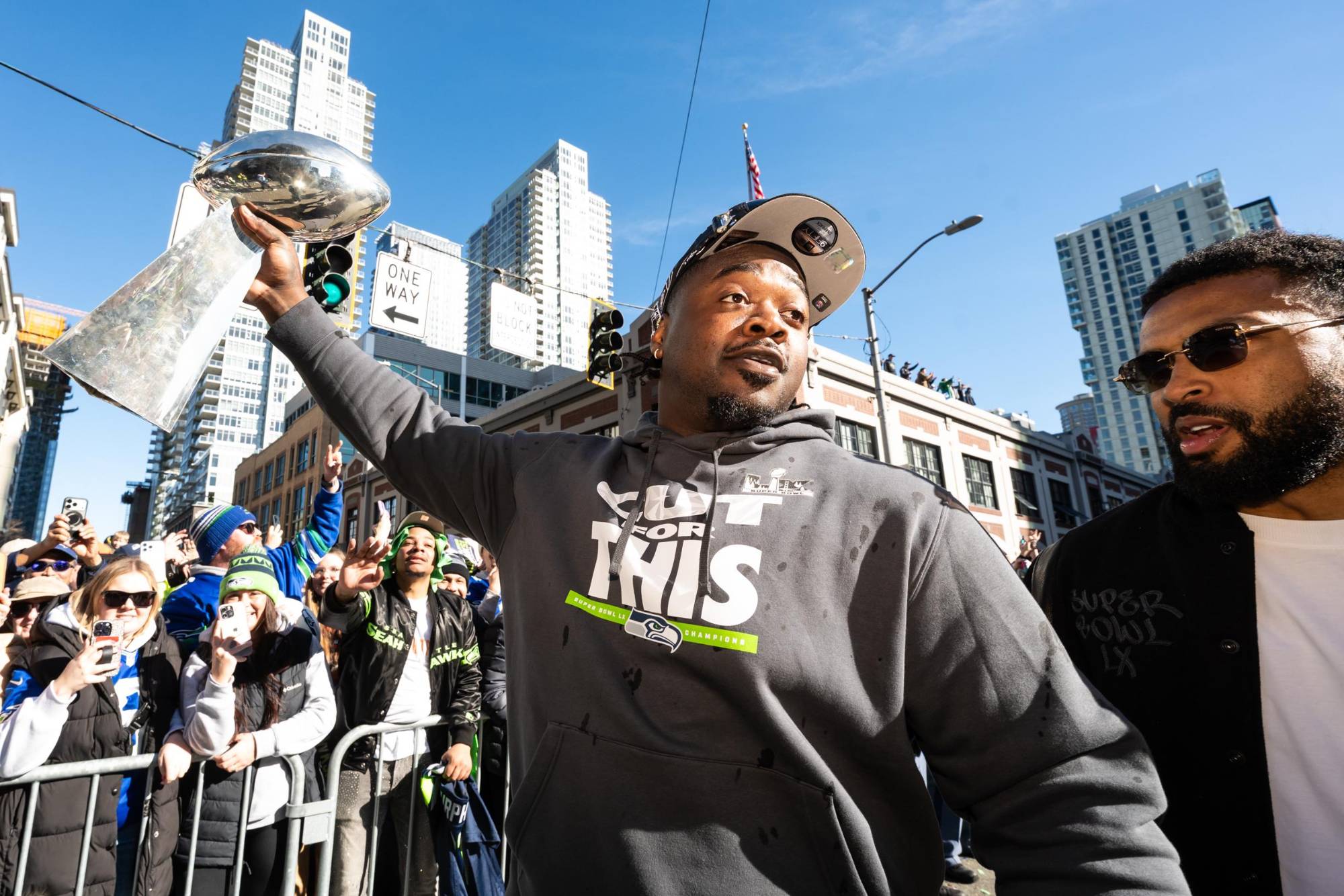 $!Seattle celebra el título del Super Bowl LX con desfile multitudinario