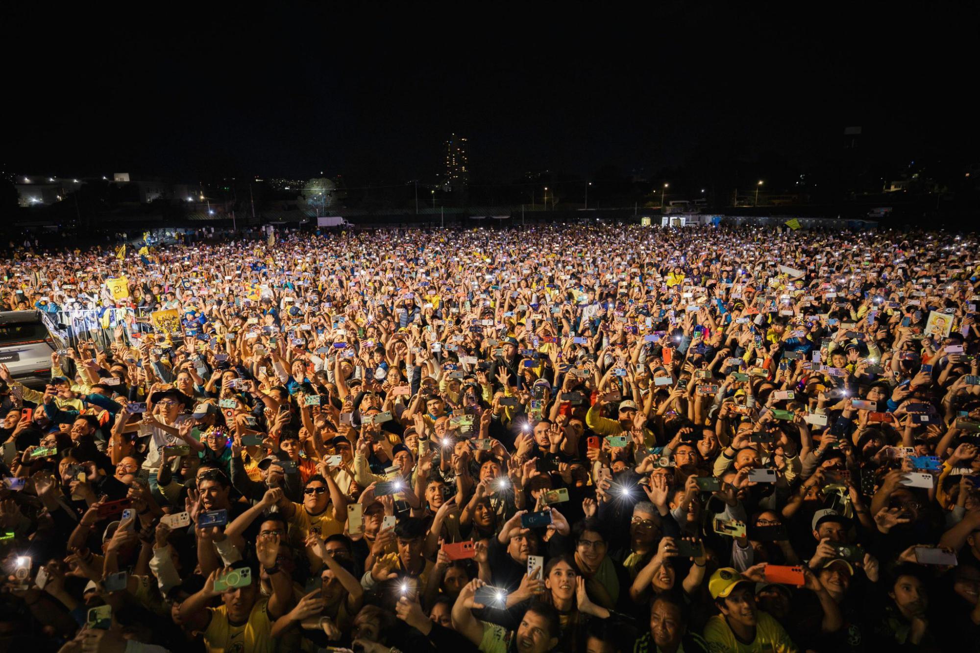 $!América celebra su histórico tricampeonato con su afición en el Estadio Azteca