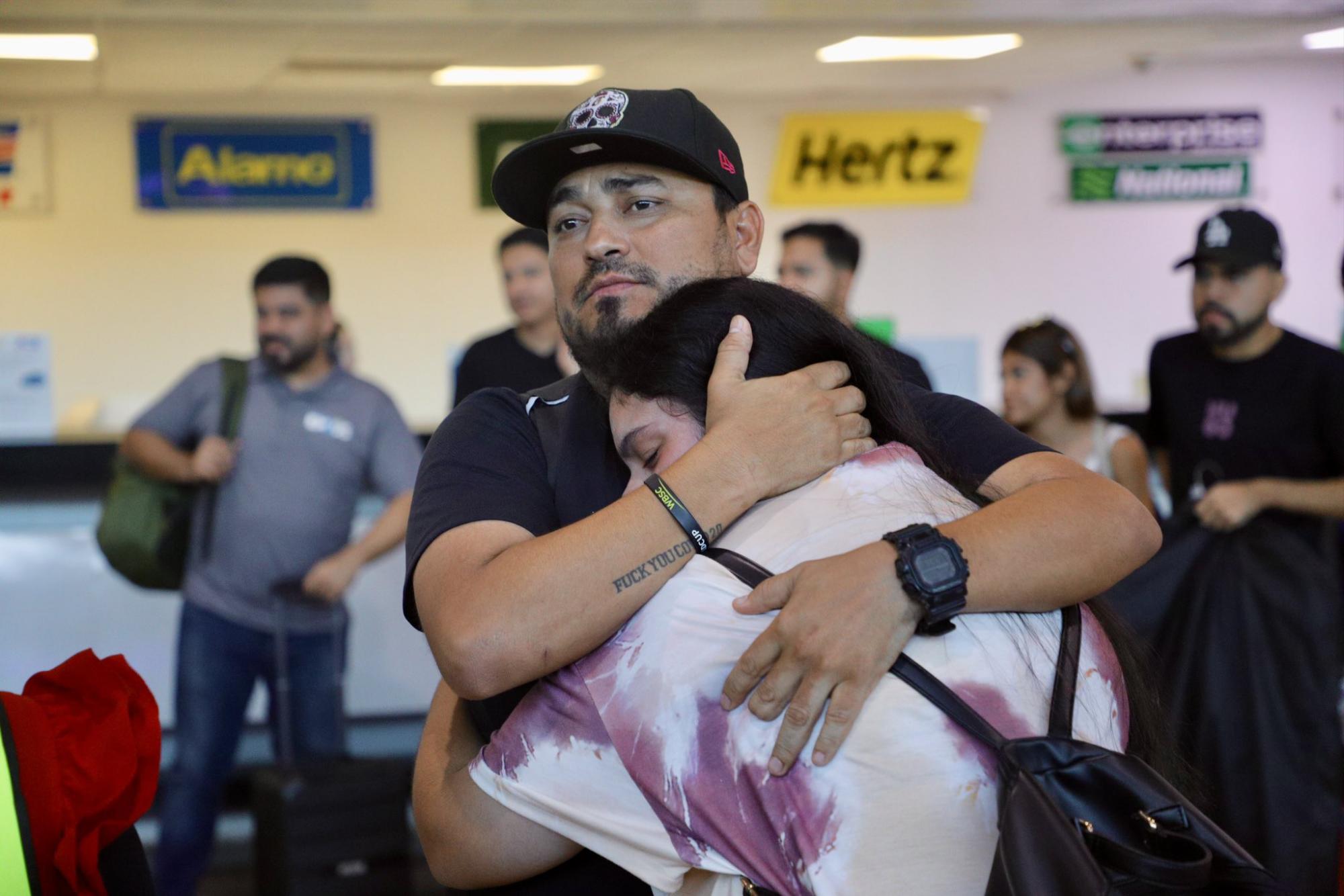 $!Selección Sinaloa de softbol llega finalmente a casa