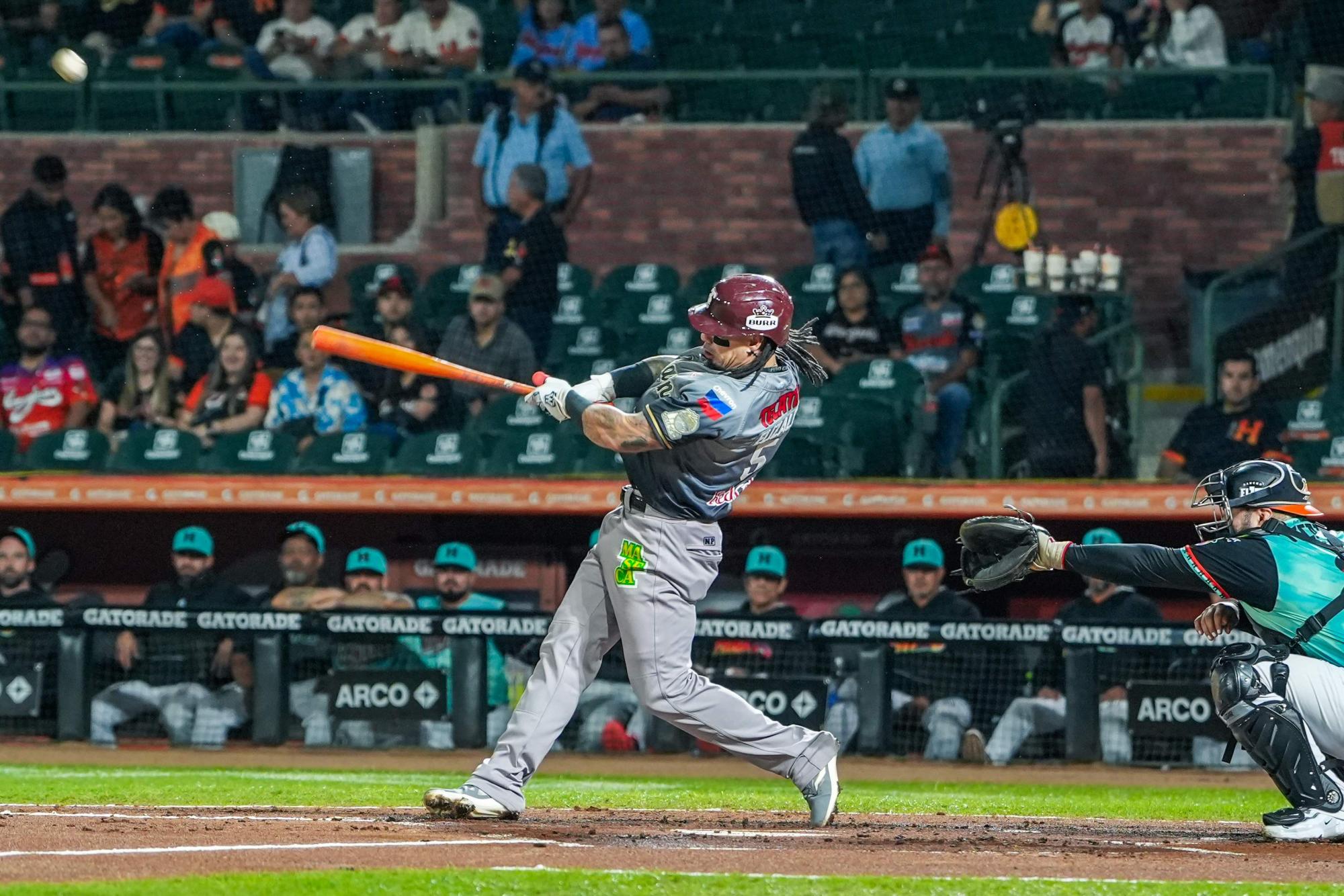 $!Tomateros gana cerrado duelo a Naranjeros y se lleva la serie