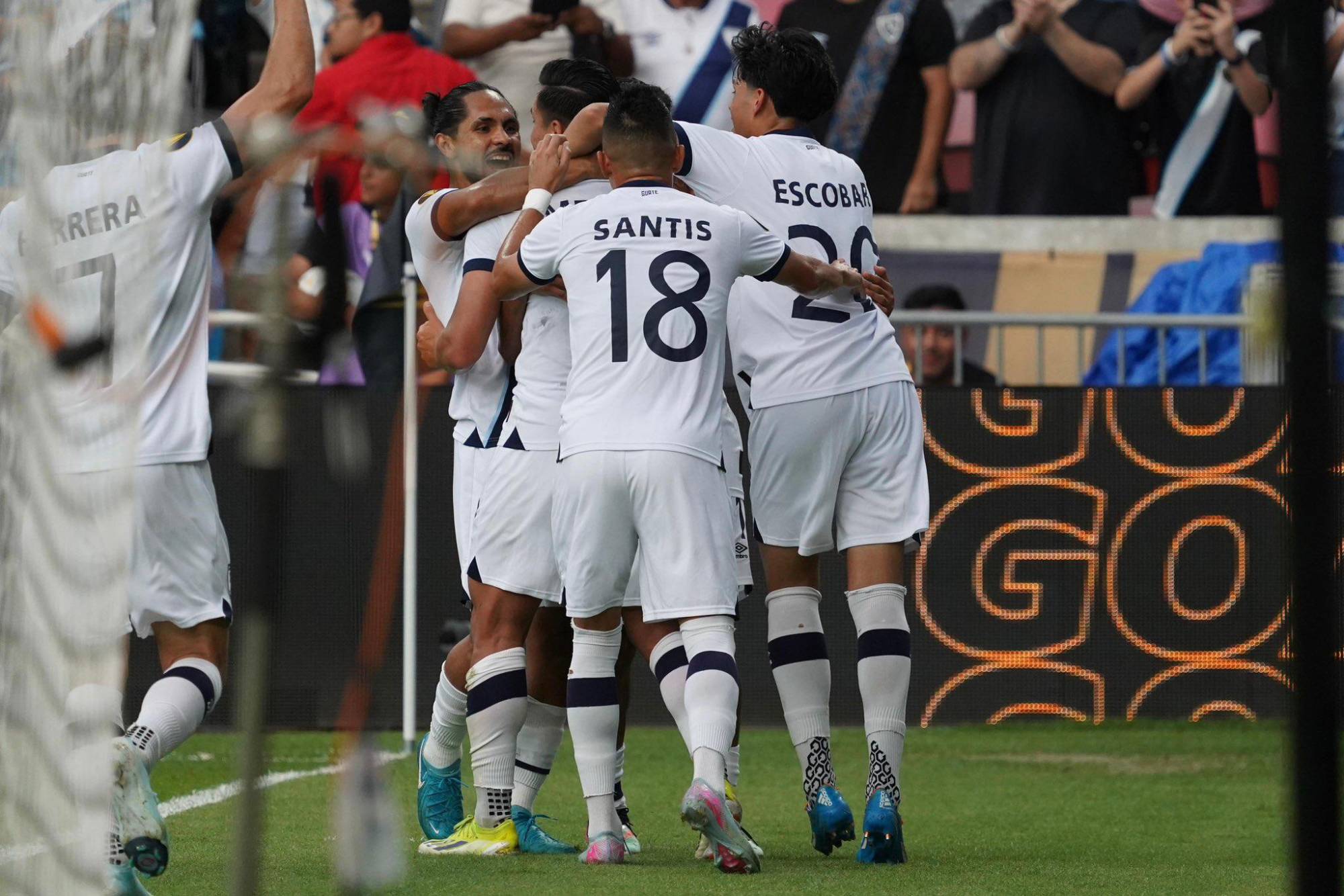 $!Guatemala vence a Guadalupe y se mete a cuartos de final de Copa Oro