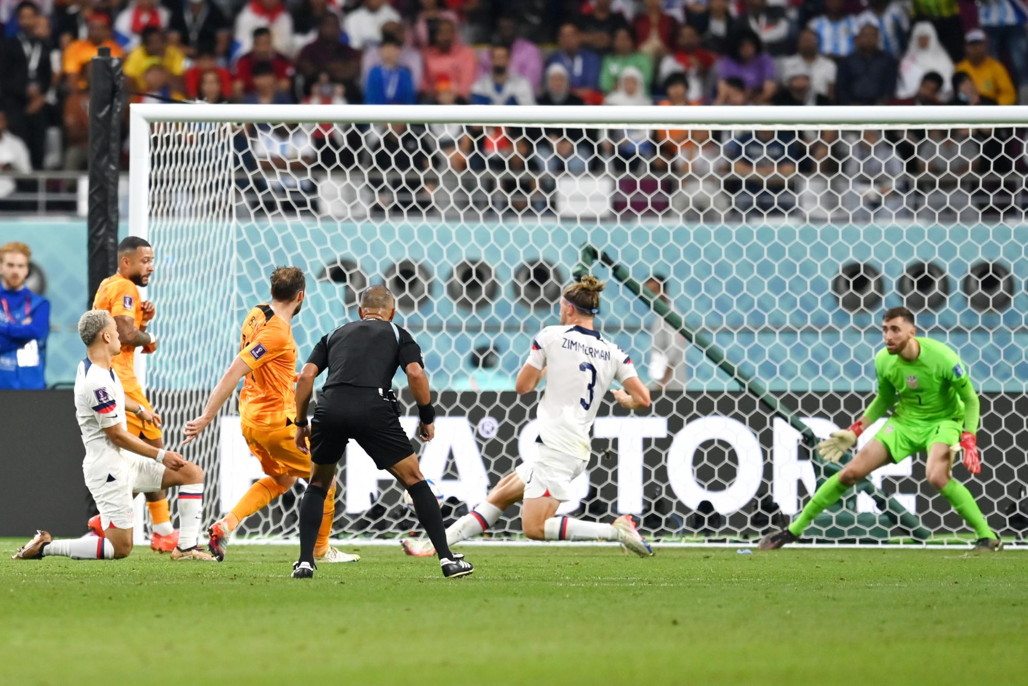 $!Países Bajos vence 3-1 a Estados Unidos y clasifica a cuartos de final