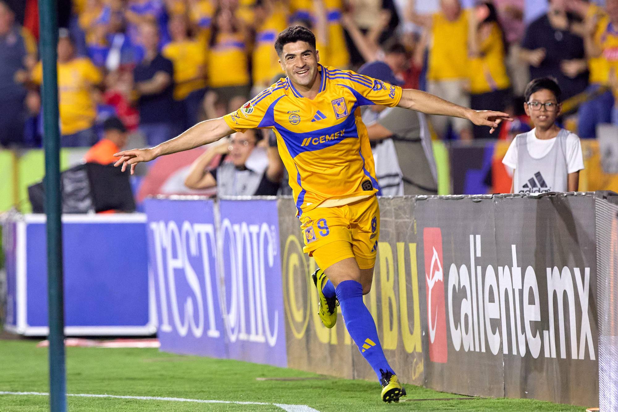 $!Tigres y Toluca empatan en el Universitario