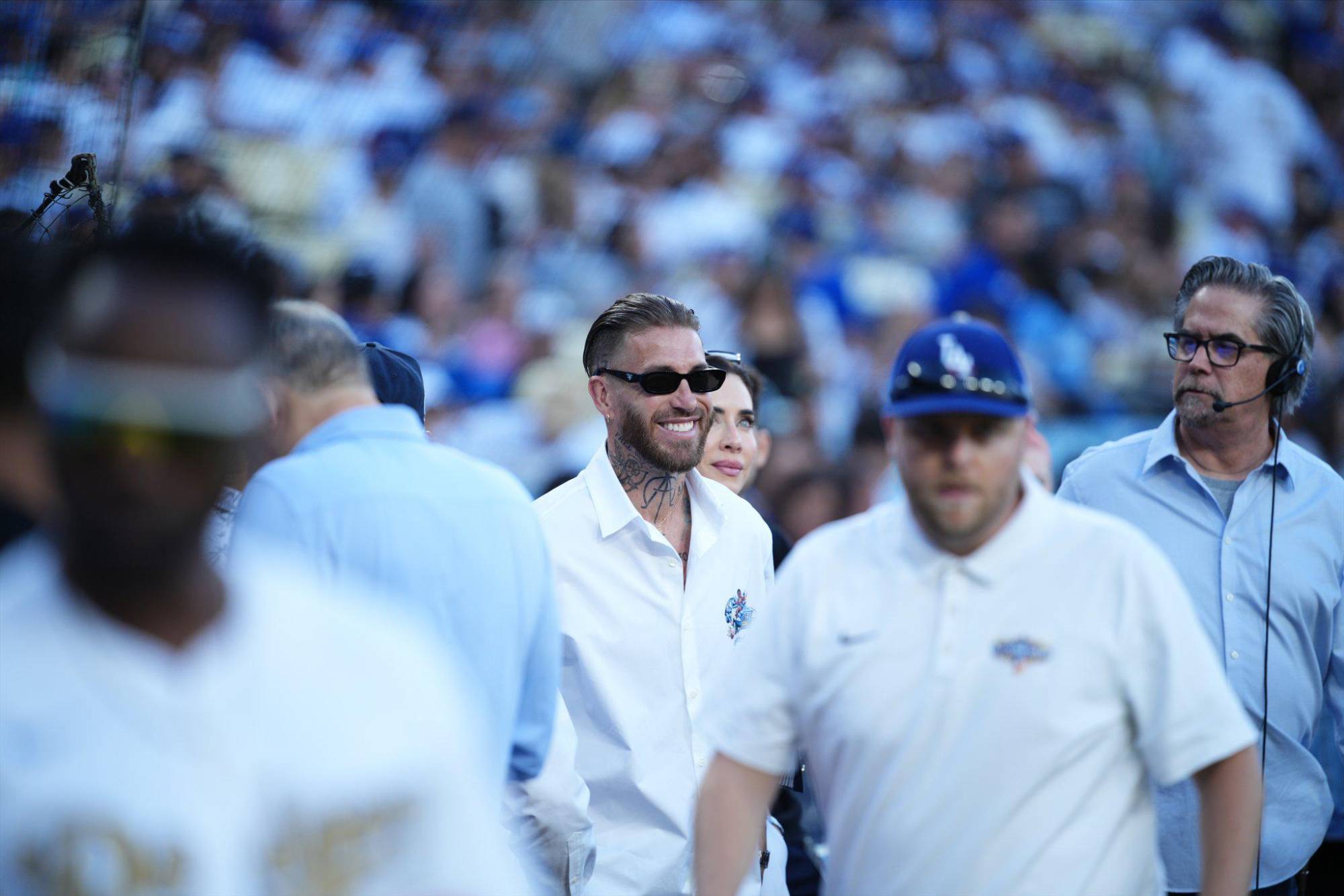 $!Sergio Ramos lanza la primera bola en juego de Dodgers